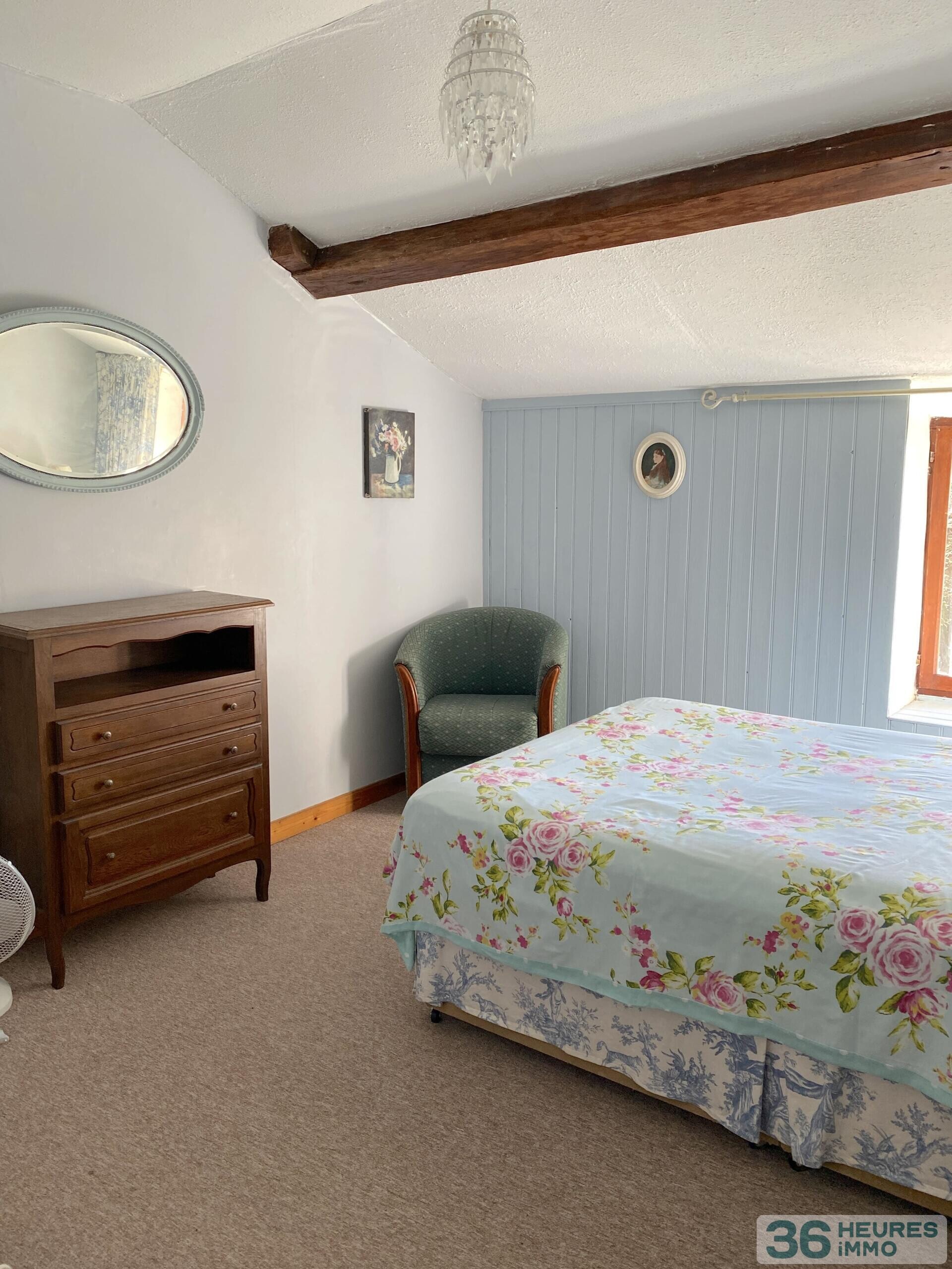 Propriété à fort potentiel avec une habitation principale de caractère et 3 gîtes