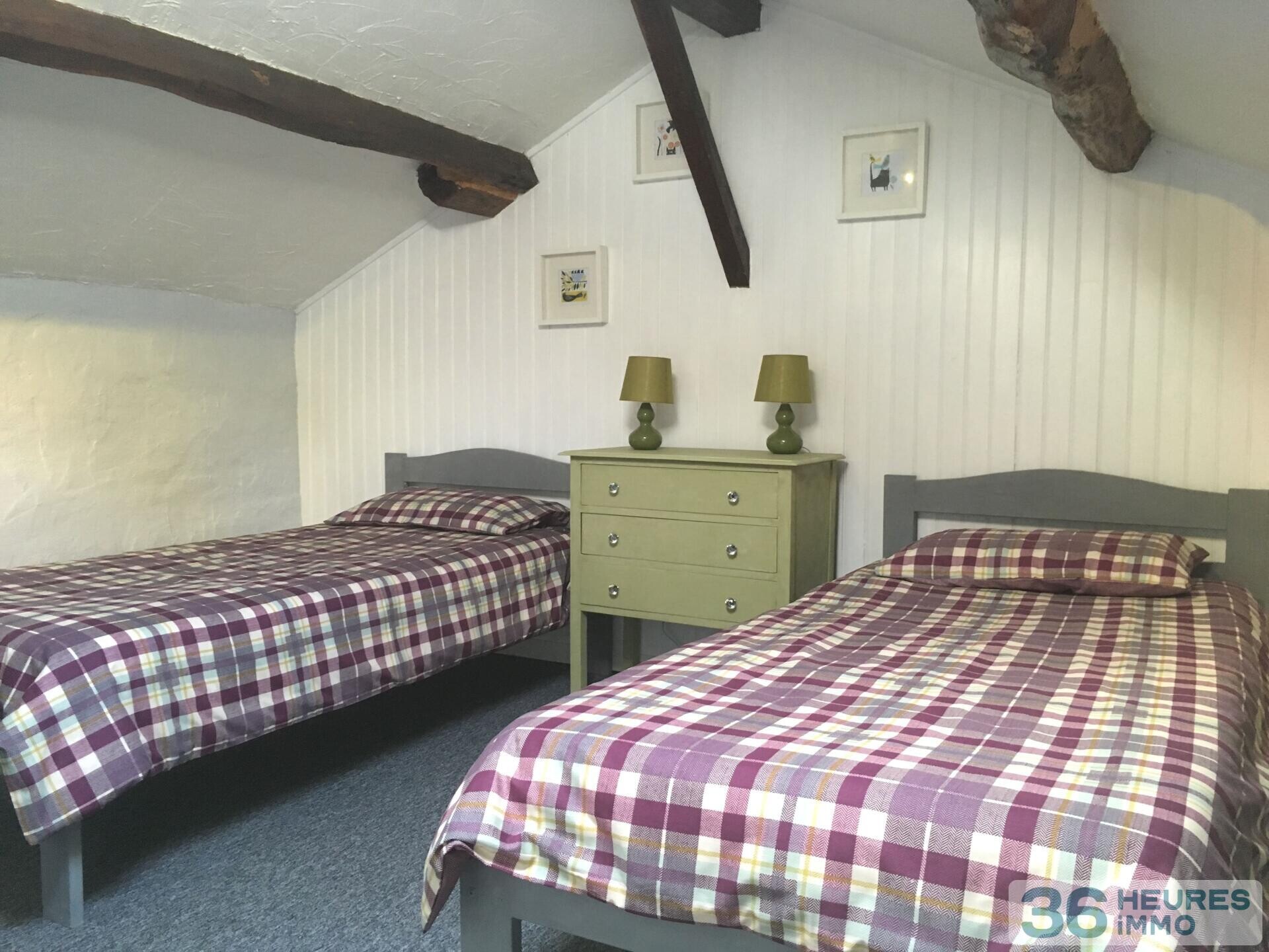 Propriété à fort potentiel avec une habitation principale de caractère et 3 gîtes