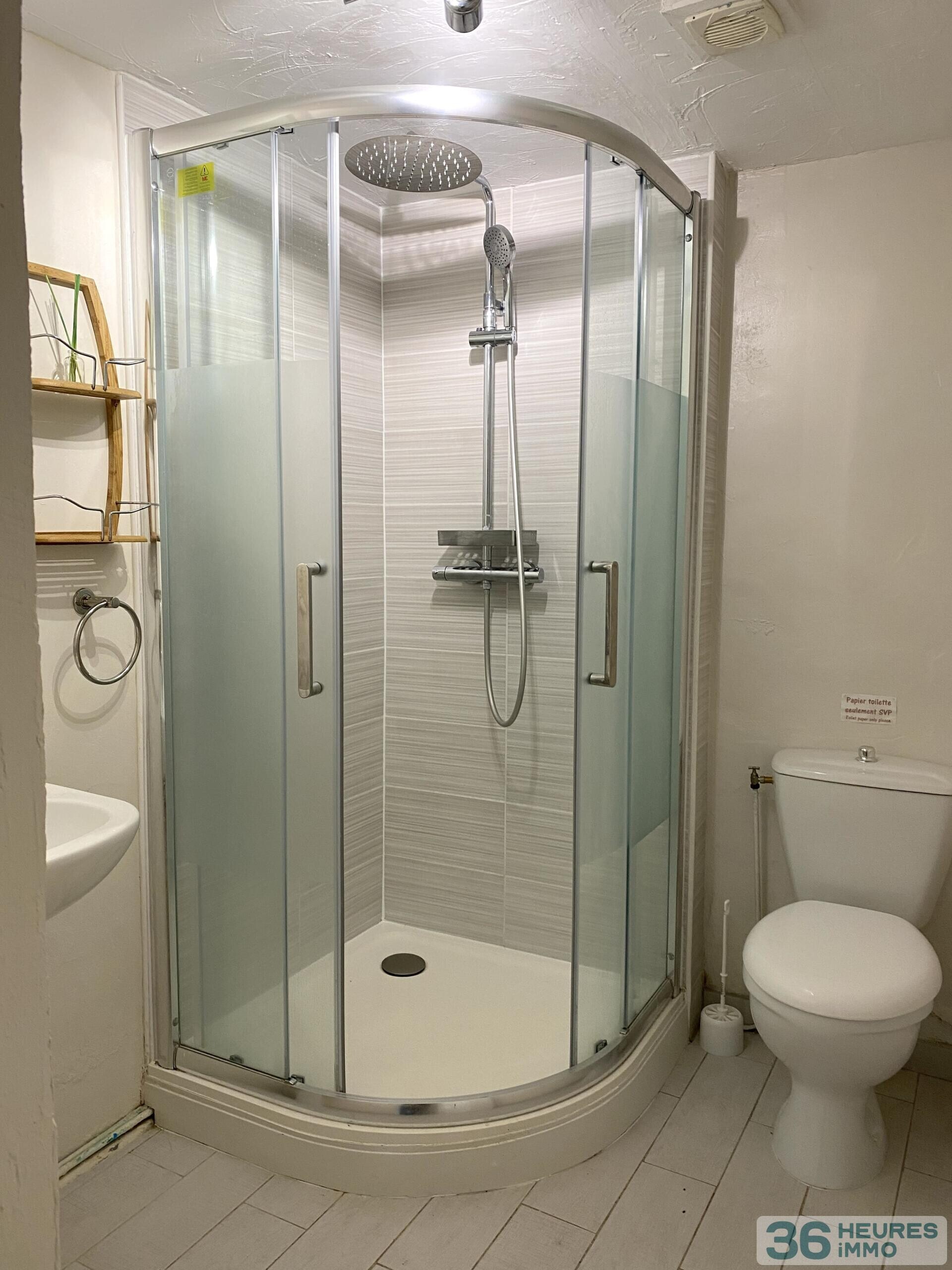 Propriété à fort potentiel avec une habitation principale de caractère et 3 gîtes