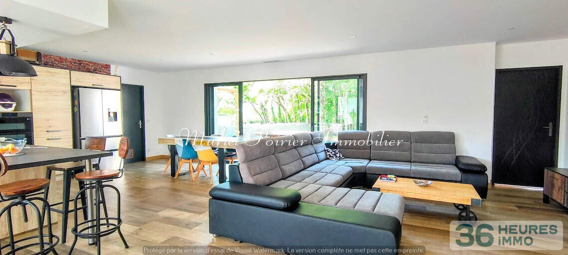 Maison contemporaine 2021 – Plain-pied – Calme – Vue sur le bois