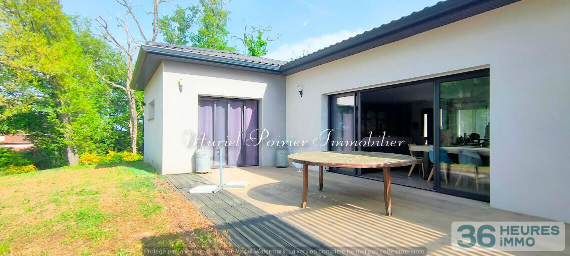 Maison contemporaine 2021 – Plain-pied – Calme – Vue sur le bois