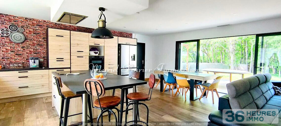 Maison contemporaine 2021 – Plain-pied – Calme – Vue sur le bois