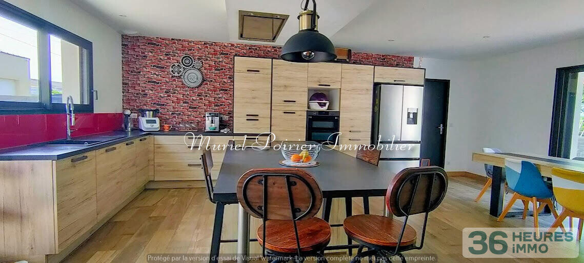 Maison contemporaine 2021 – Plain-pied – Calme – Vue sur le bois