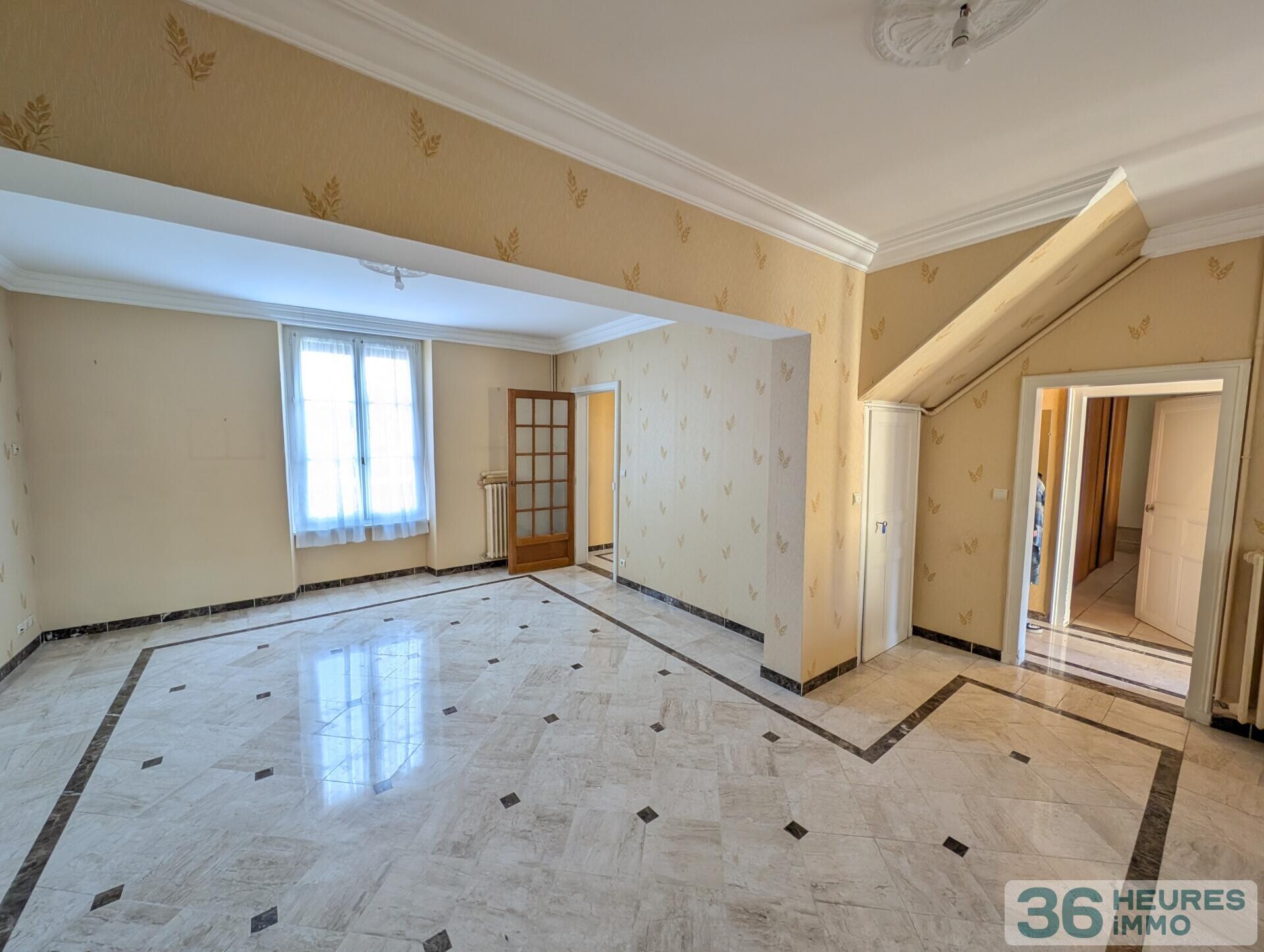 MASION DE CHARME 220 m²  6 CHAMBRES - VERANDA - JARDIN  - GARAGE
