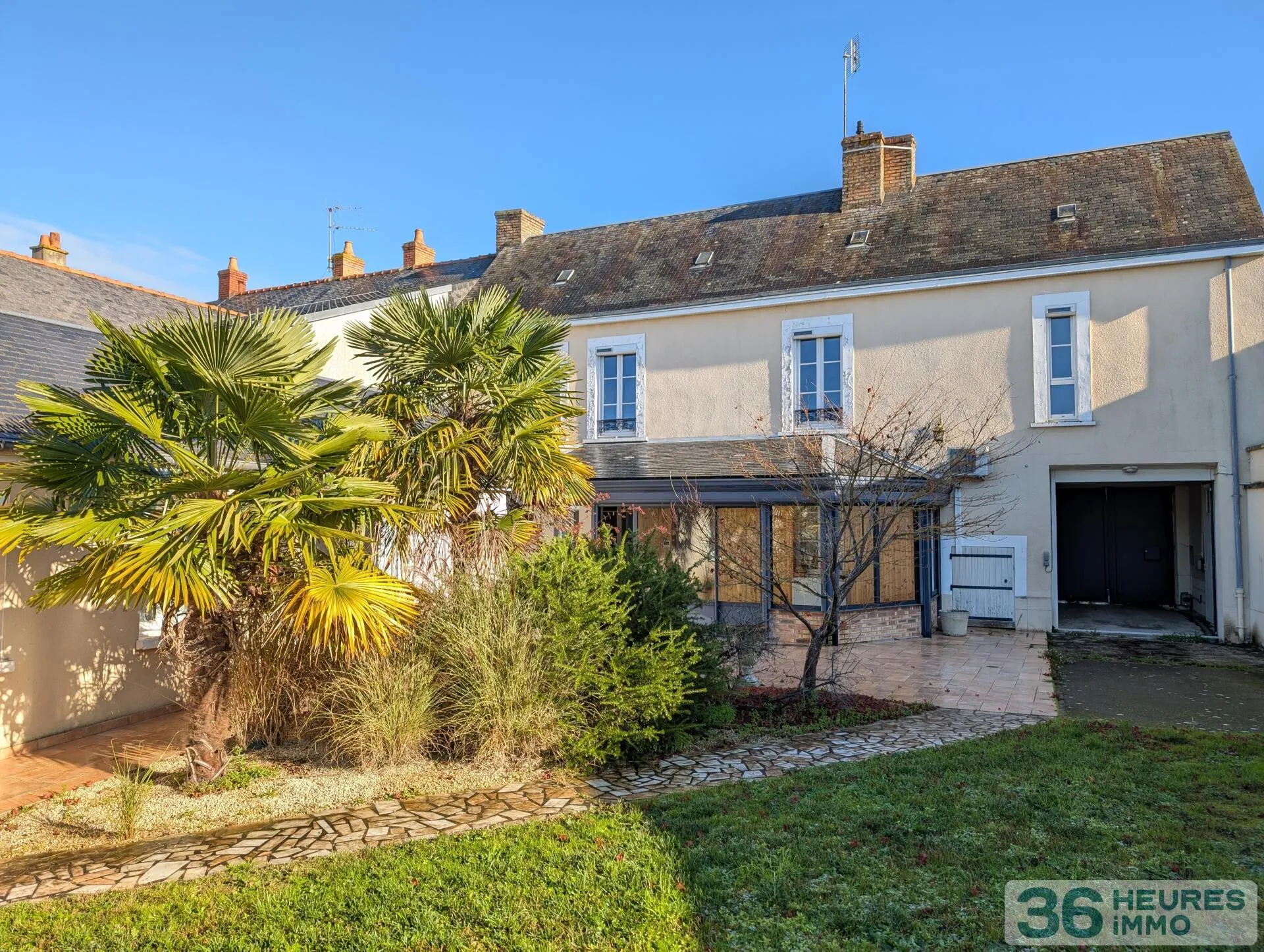 MASION DE CHARME 220 m²  6 CHAMBRES - VERANDA - JARDIN  - GARAGE