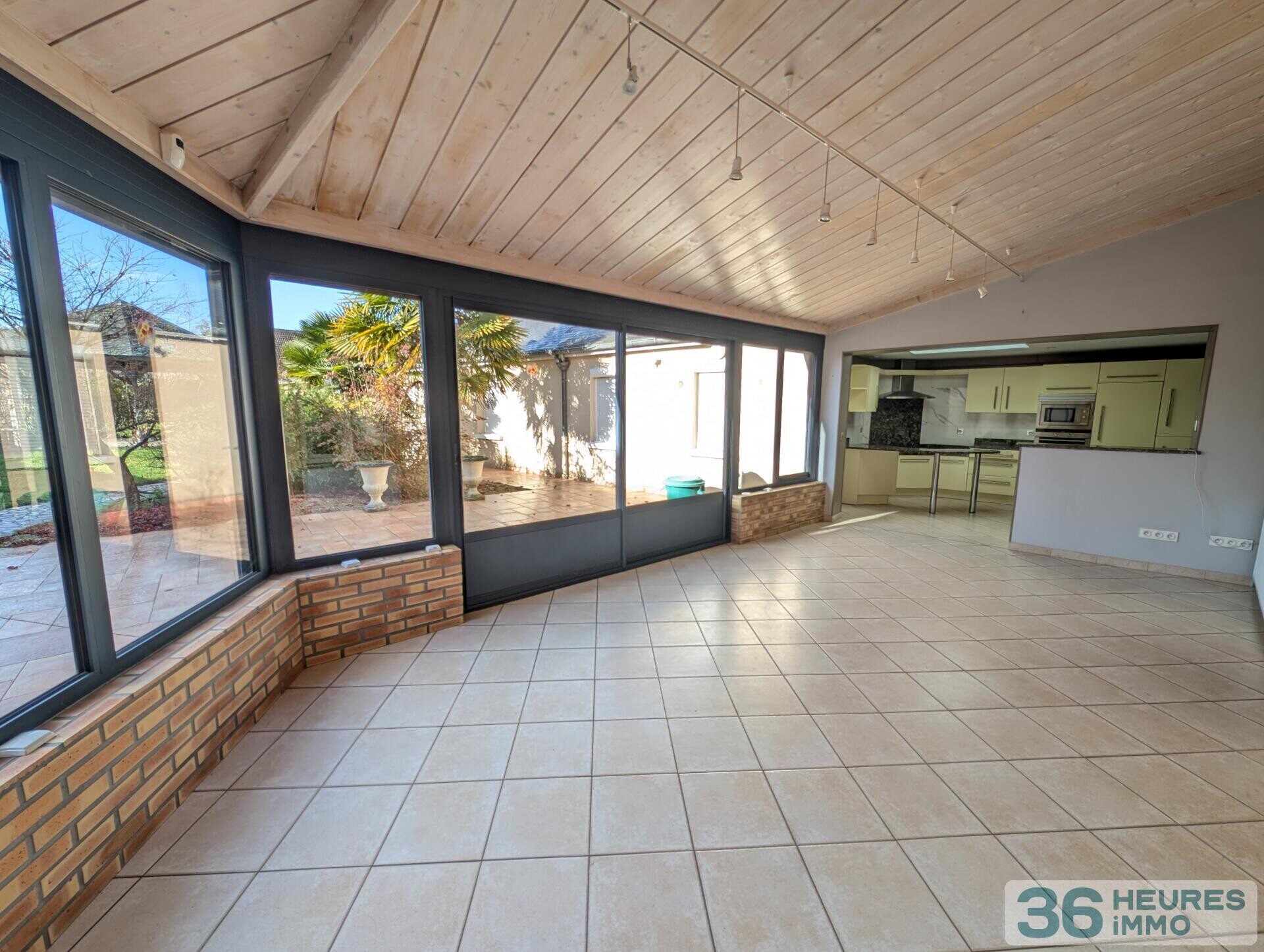 MASION DE CHARME 220 m²  6 CHAMBRES - VERANDA - JARDIN  - GARAGE