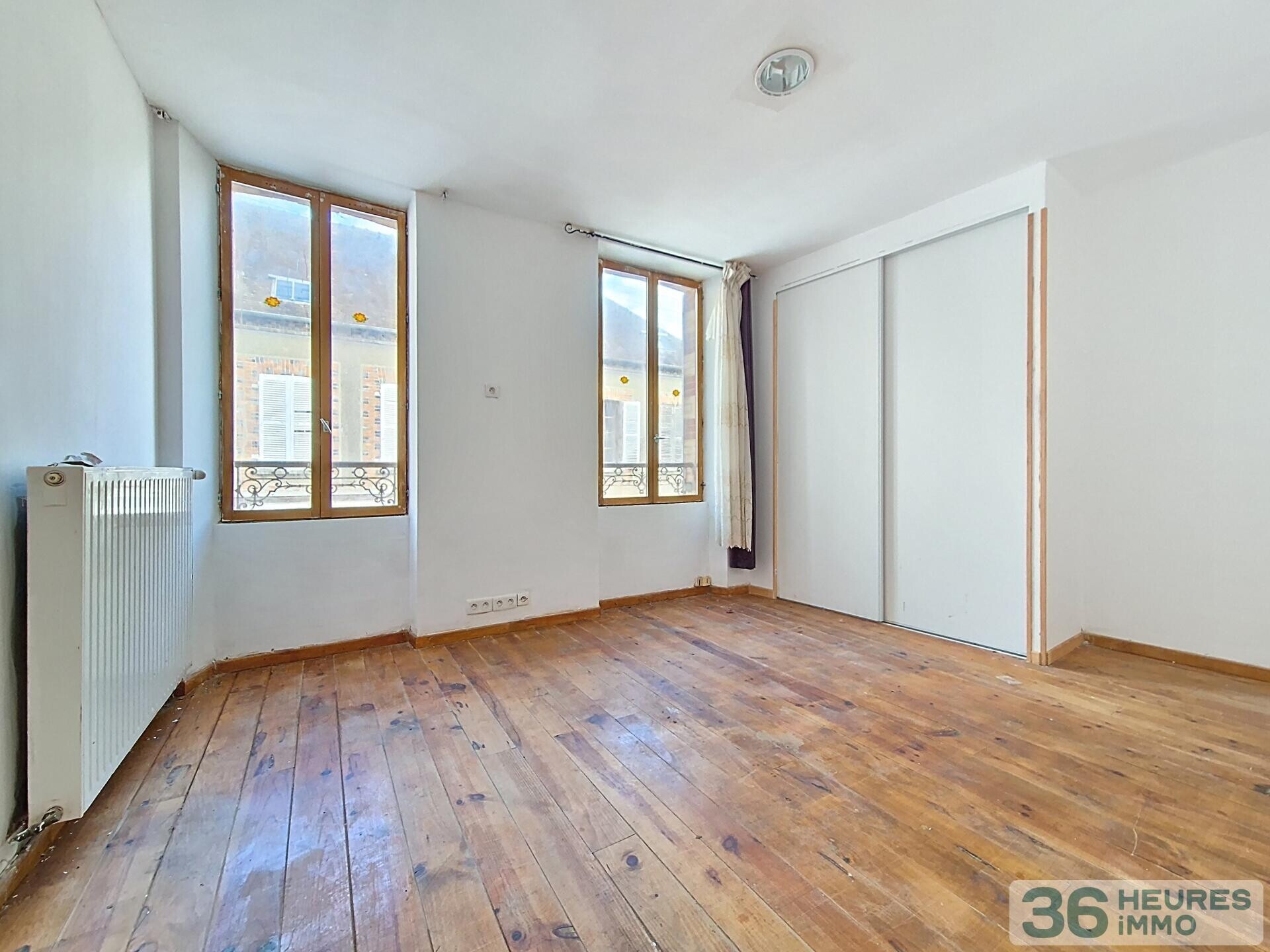 Charmante Maison de Ville, proche de Villeneuve La Guyard - Idéal pour Investissement