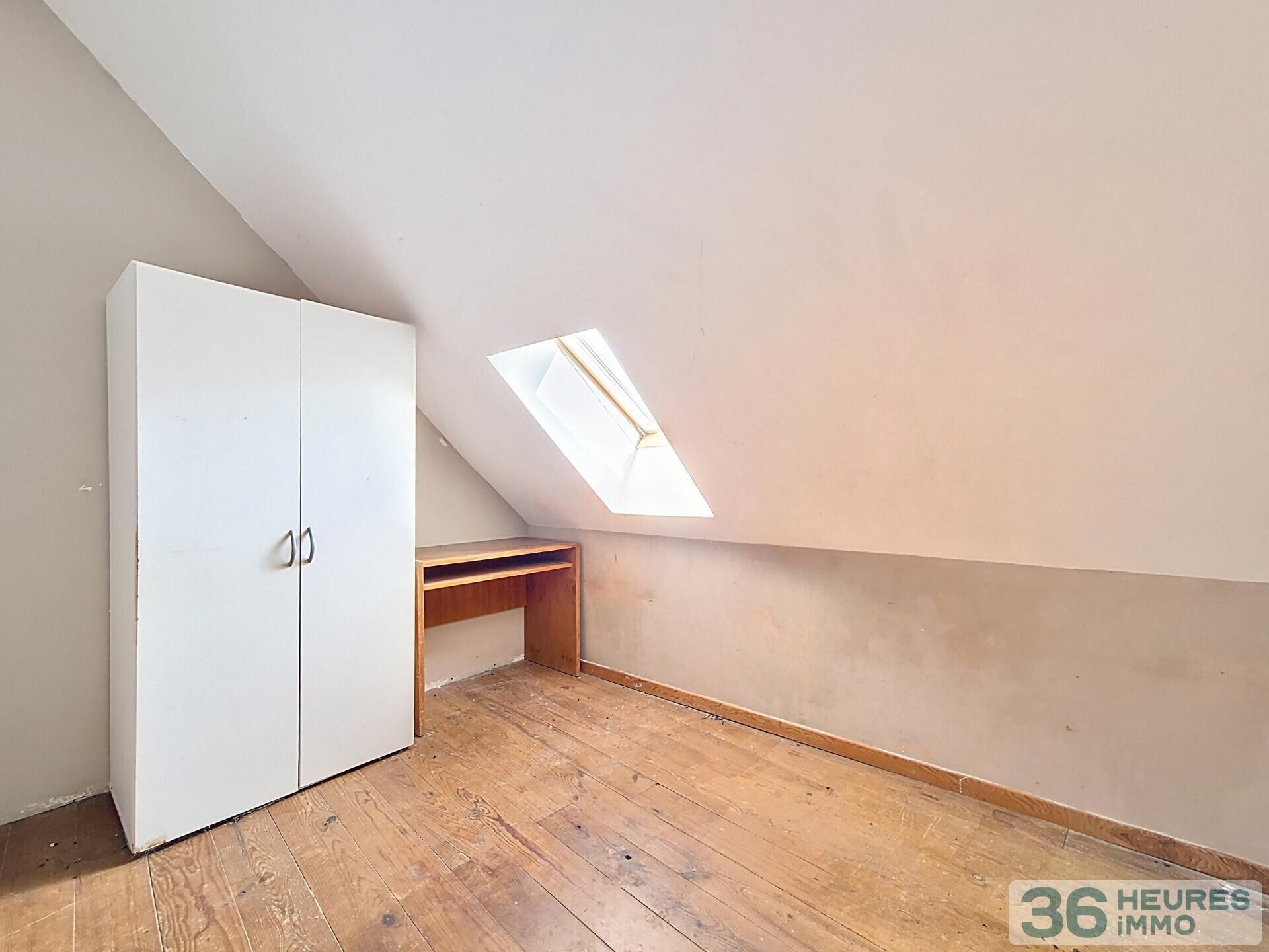 Charmante Maison de Ville, proche de Villeneuve La Guyard - Idéal pour Investissement