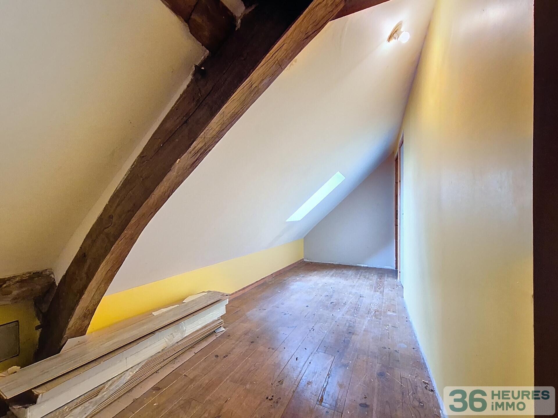 Charmante Maison de Ville, proche de Villeneuve La Guyard - Idéal pour Investissement