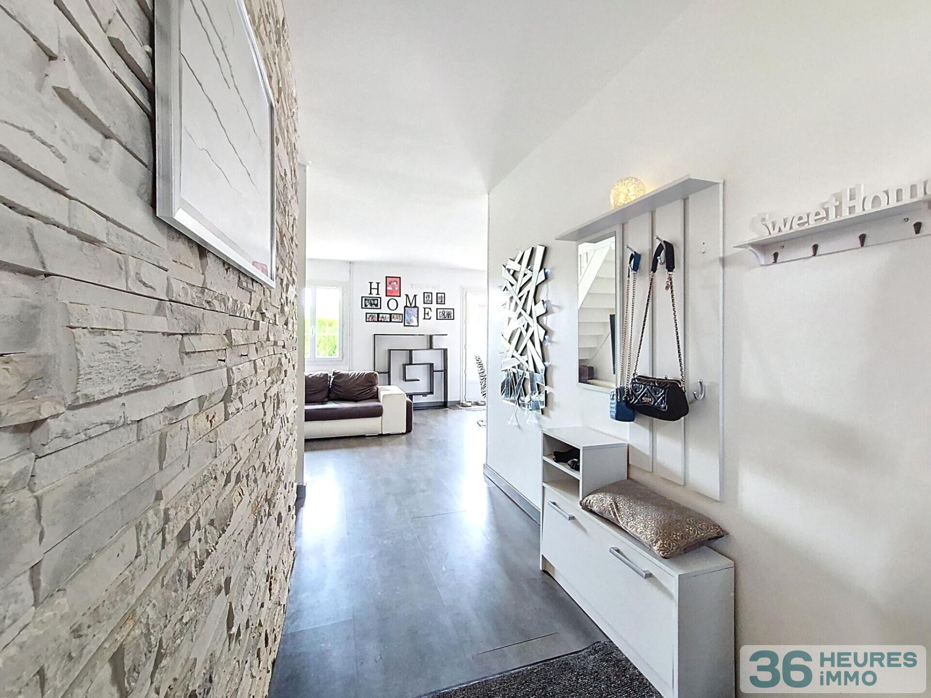 MAISON 5 PIECES + JARDIN - IDEAL POUR VIVRE DE PLAIN-PIED - PROCHE DES COMMODITES