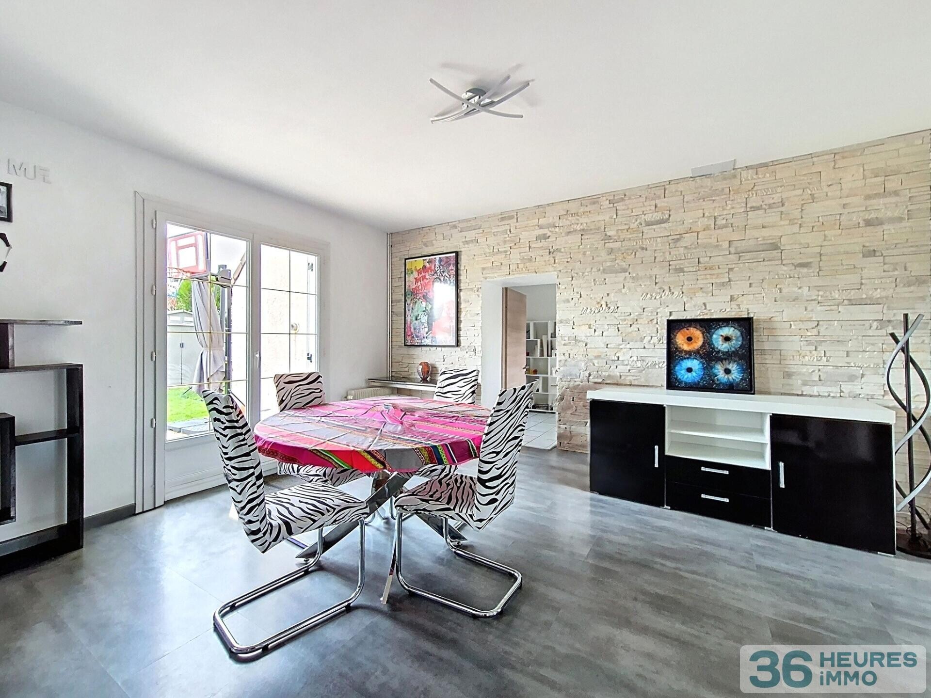 MAISON 5 PIECES + JARDIN - IDEAL POUR VIVRE DE PLAIN-PIED - PROCHE DES COMMODITES