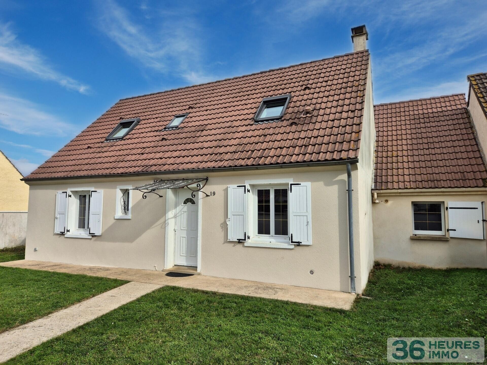 MAISON 5 PIECES + JARDIN - IDEAL POUR VIVRE DE PLAIN-PIED - PROCHE DES COMMODITES