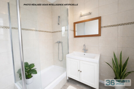 MENNECY Centre ville Jolie Maison de ville comprenant 4 Chambres,TERRAIN 387 M2, espace professionel en rez de jardin.