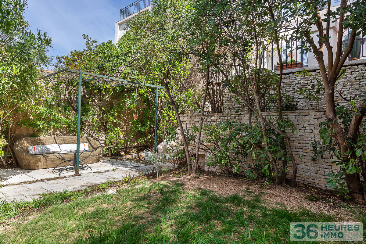 MARSEILLE 7 EME - ENDOUME - MAISON DE CHARME AVEC VUE MER GARAGE ET DEPENDANCE