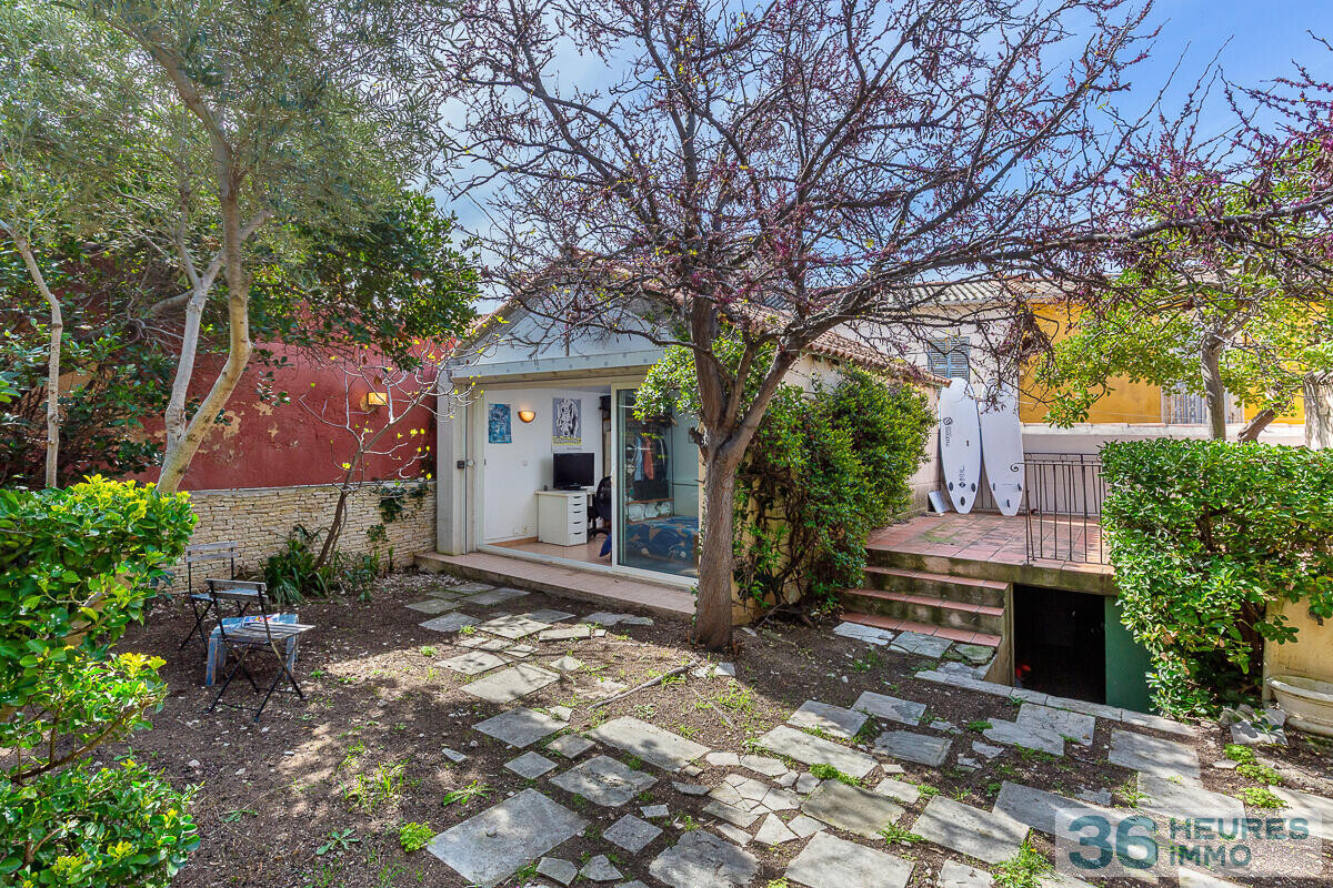 MARSEILLE 7 EME - ENDOUME - MAISON DE CHARME AVEC VUE MER GARAGE ET DEPENDANCE