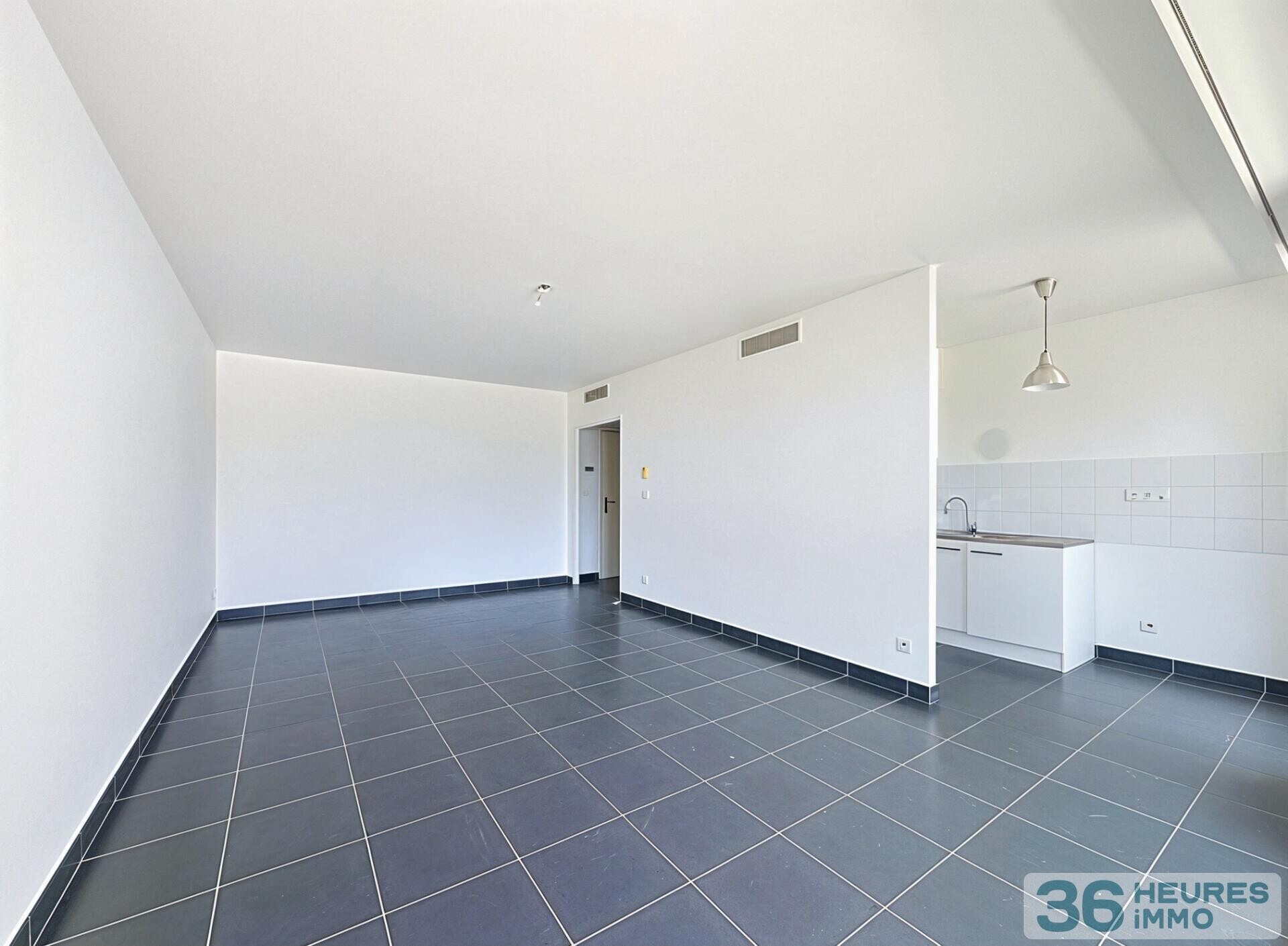 PORT MARIANNE - DEUX PIÈCES DE 50 M2 EN PREMIÈRE LIGNE DU BASSIN JACQUES COEUR