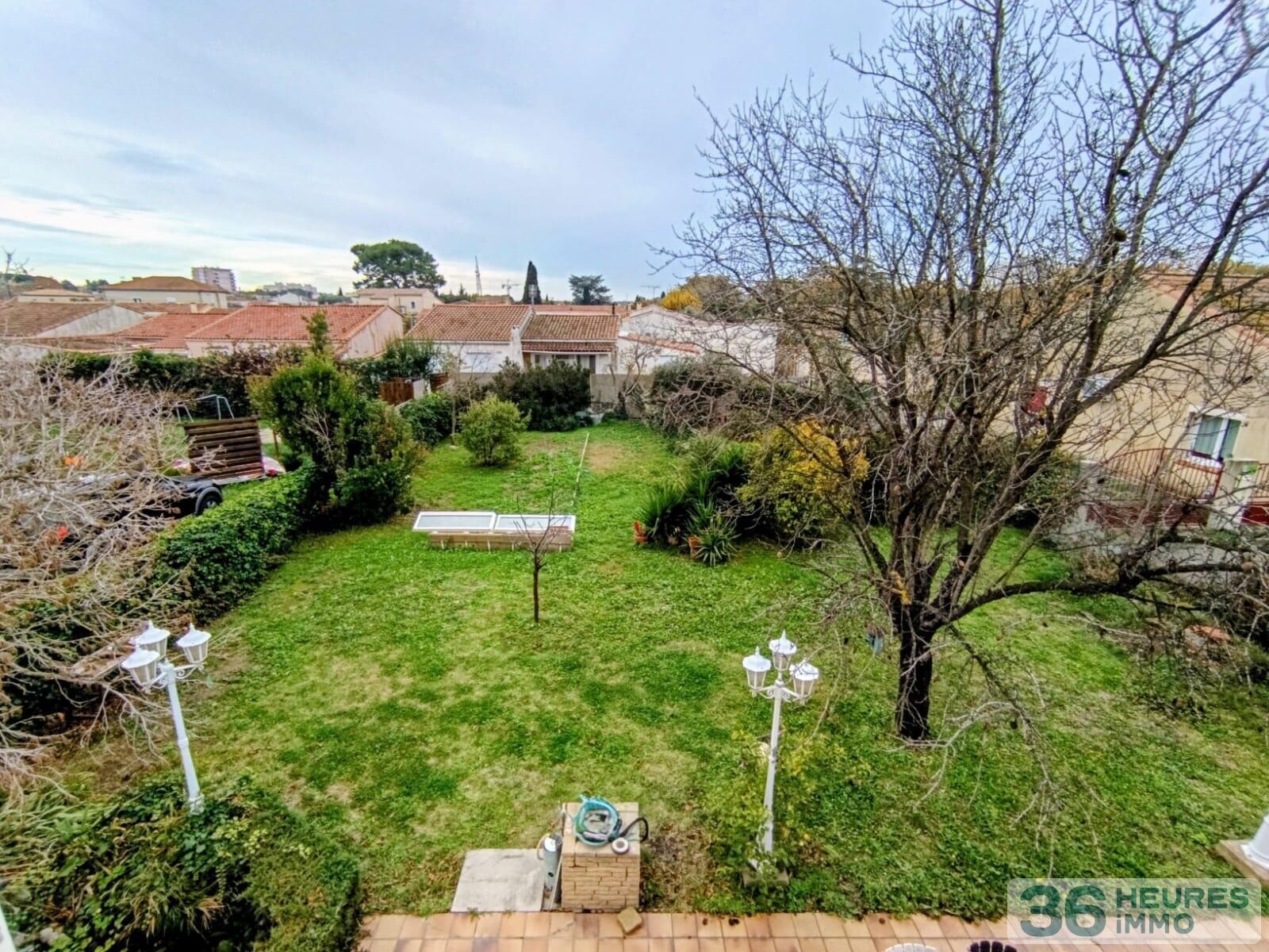 Maison avec (très) grand jardin à Istres