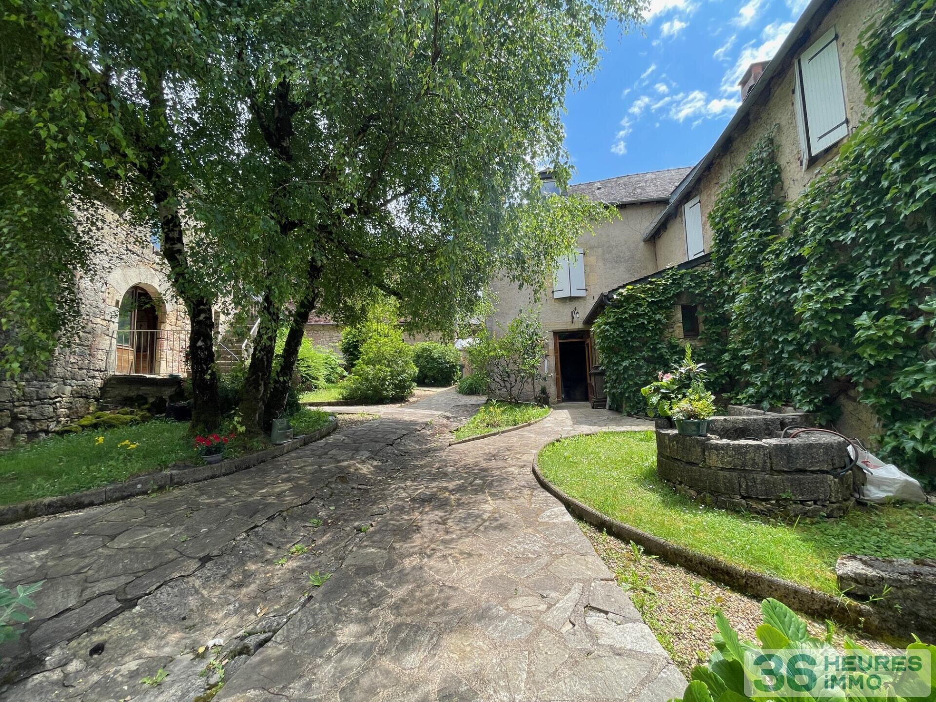 Demeure de maître XVIIIᵉ avec dépendance, piscine et vue