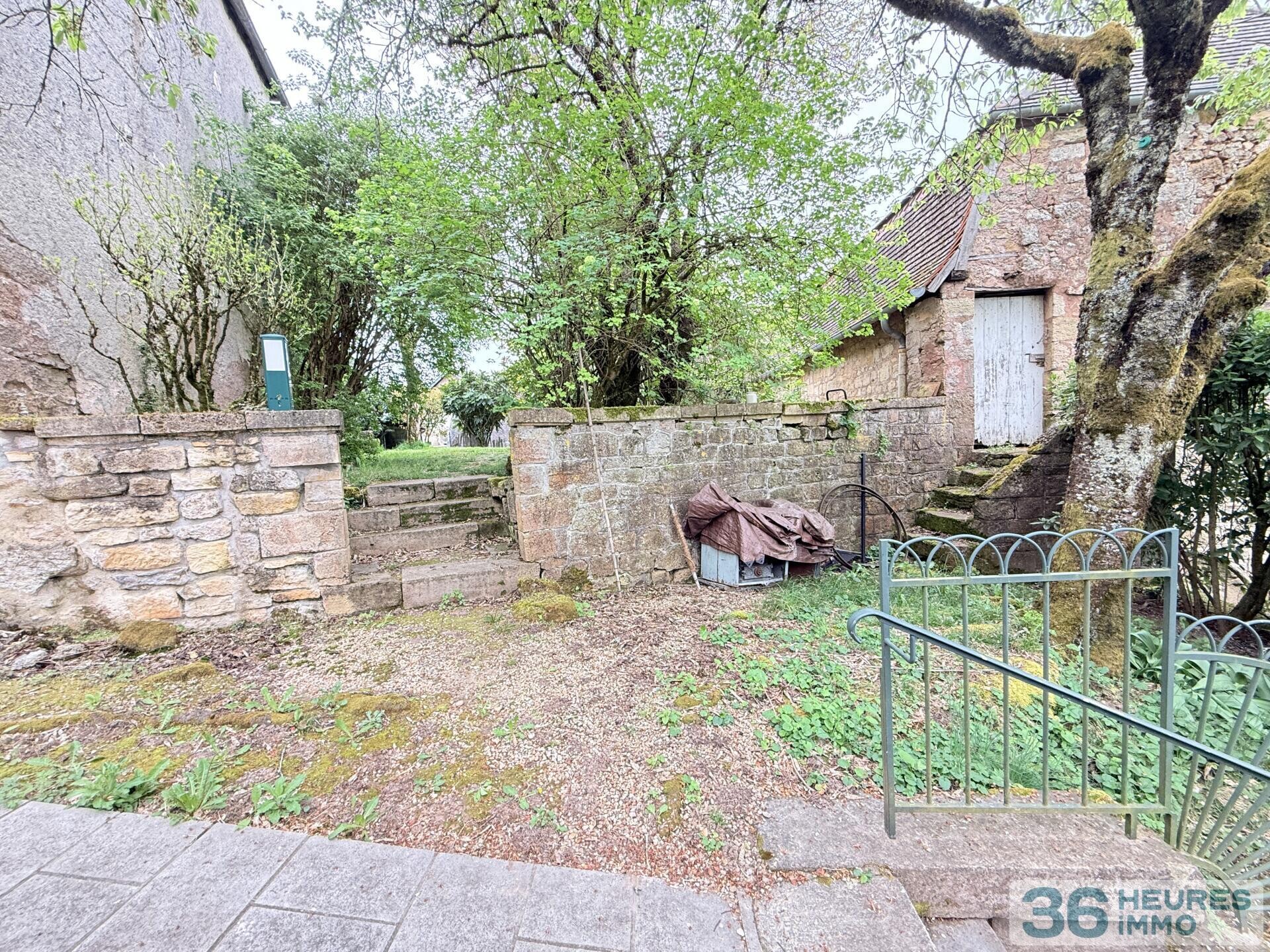Demeure de maître XVIIIᵉ avec dépendance, piscine et vue