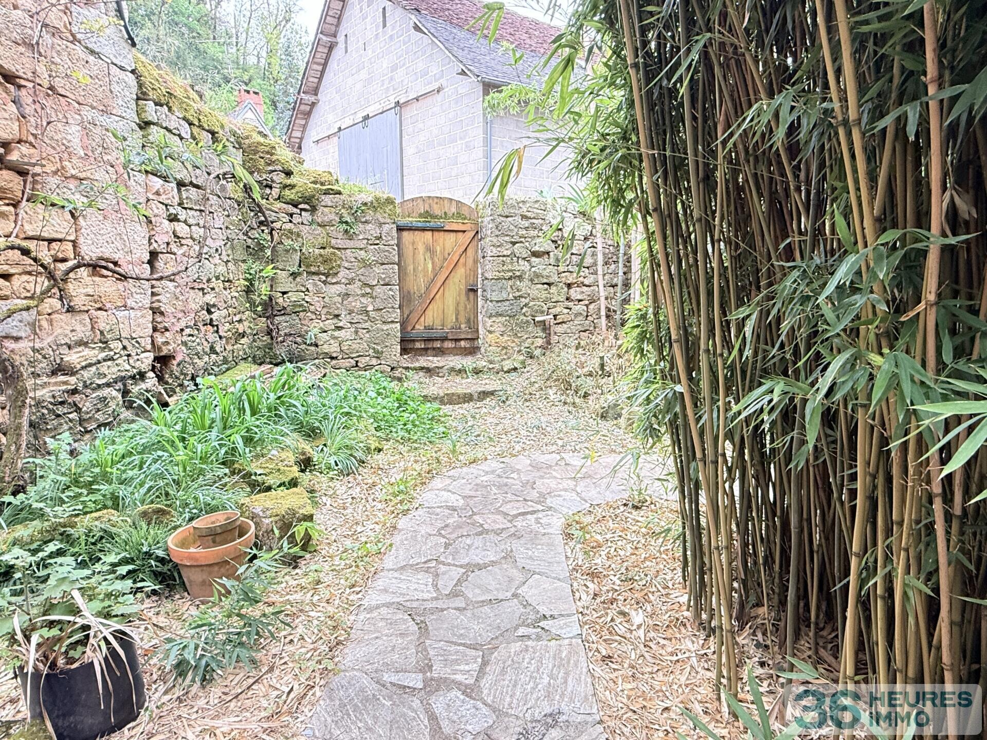 Demeure de maître XVIIIᵉ avec dépendance, piscine et vue