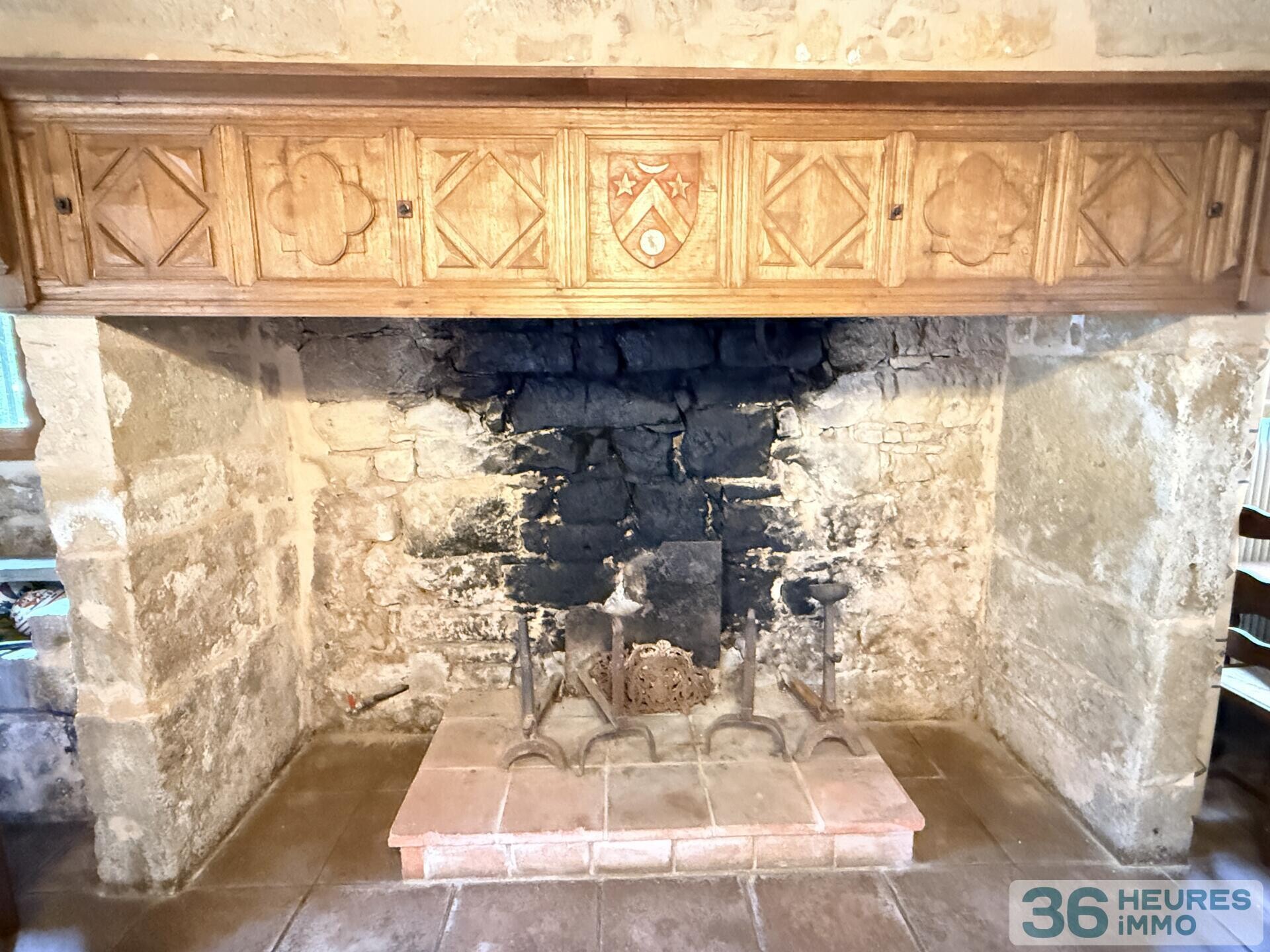 Demeure de maître XVIIIᵉ avec dépendance, piscine et vue