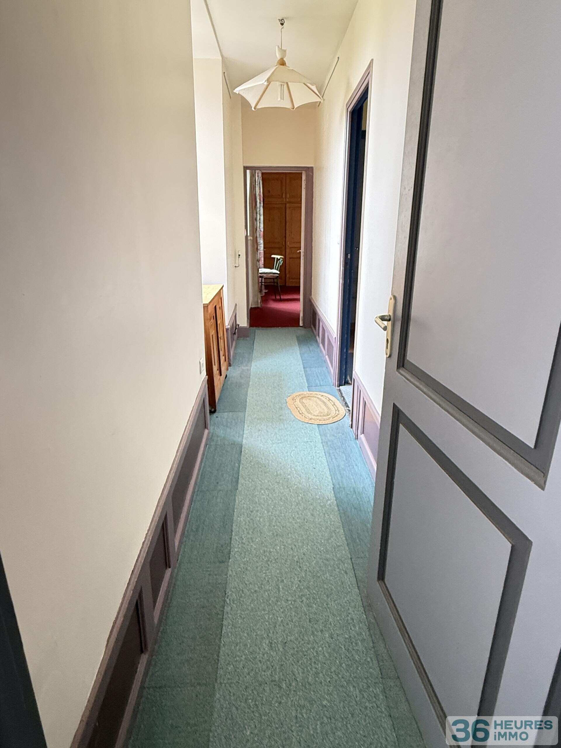 Demeure de maître XVIIIᵉ avec dépendance, piscine et vue