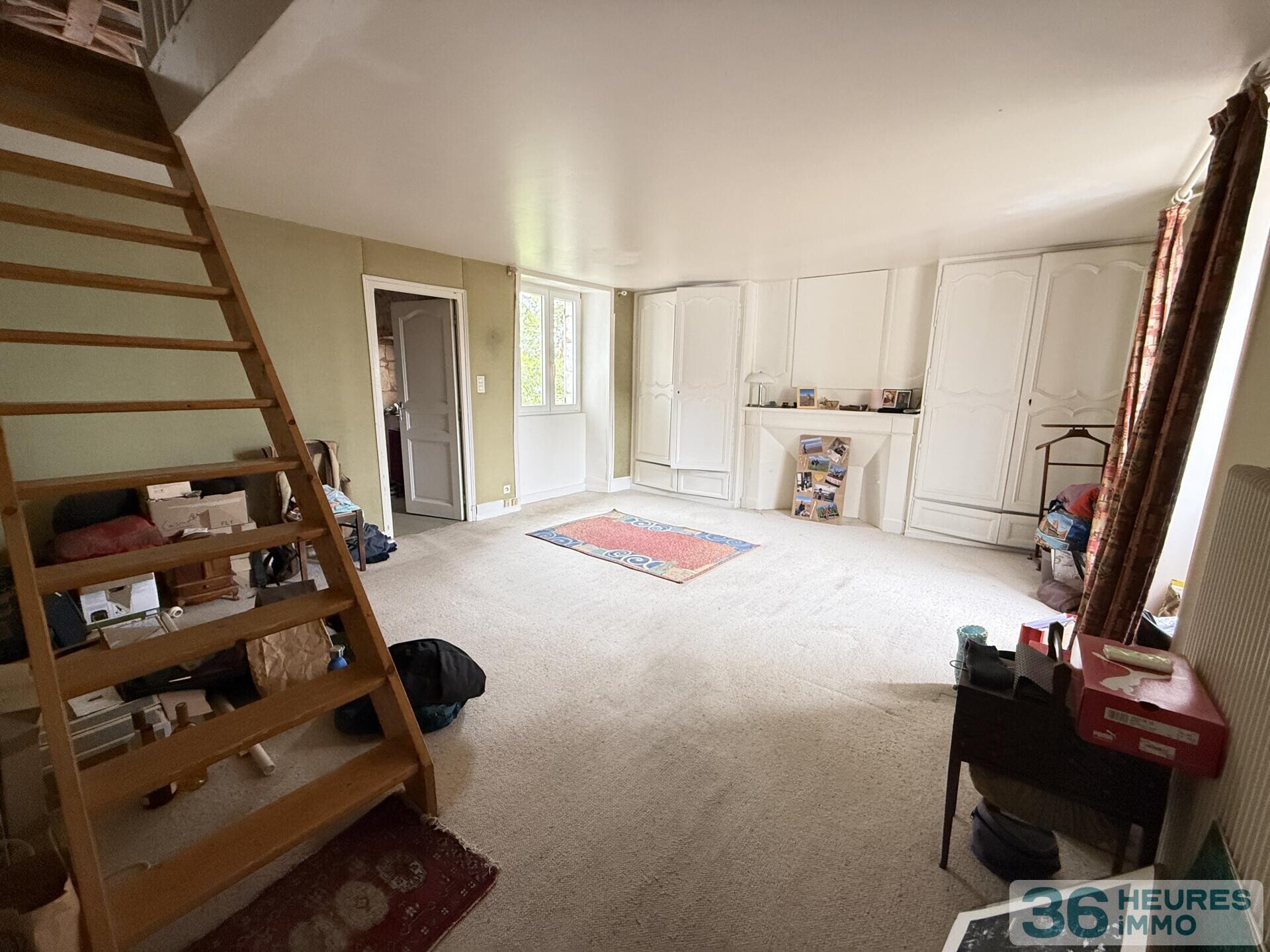 Demeure de maître XVIIIᵉ avec dépendance, piscine et vue