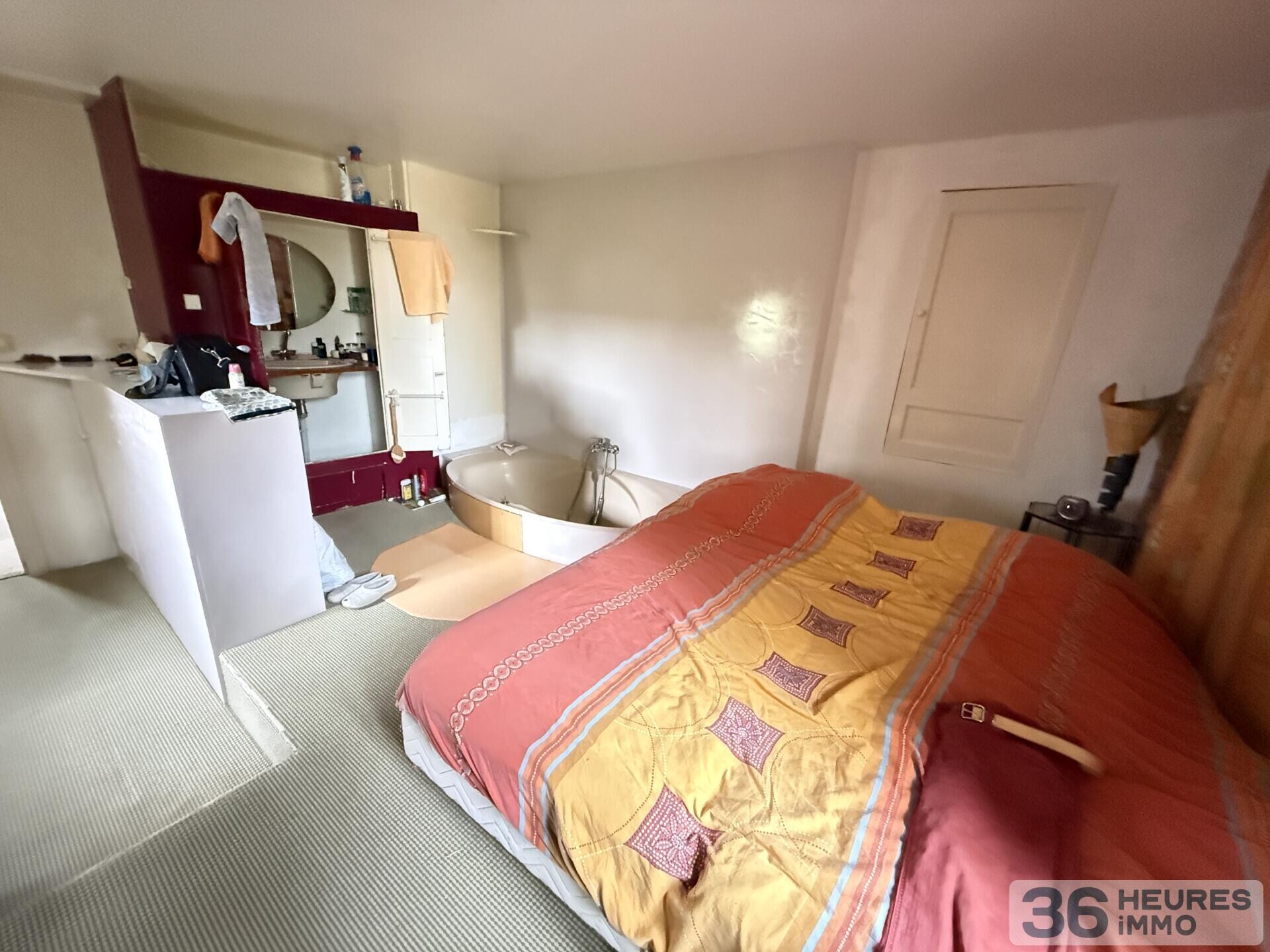 Demeure de maître XVIIIᵉ avec dépendance, piscine et vue