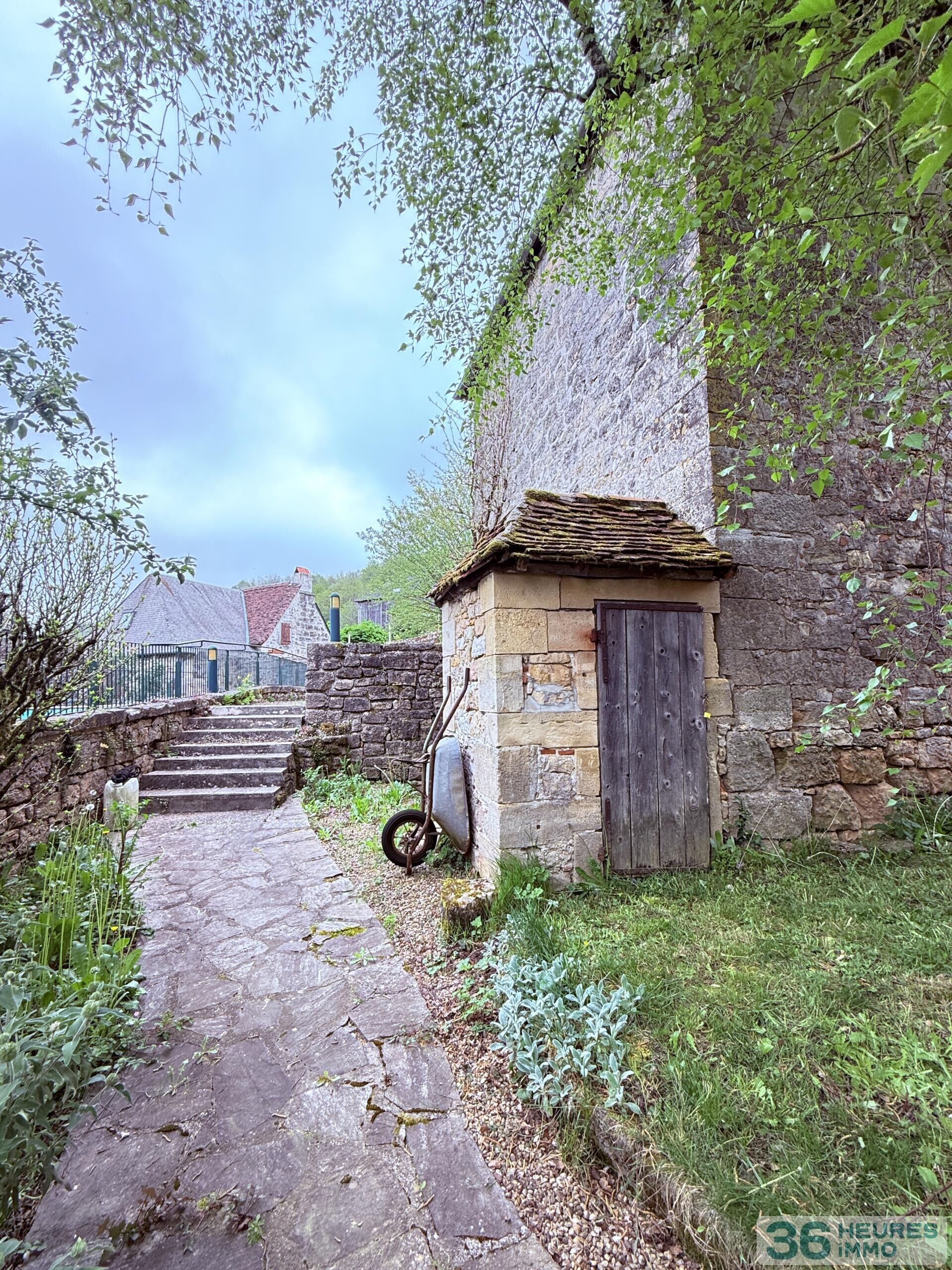 Demeure de maître XVIIIᵉ avec dépendance, piscine et vue