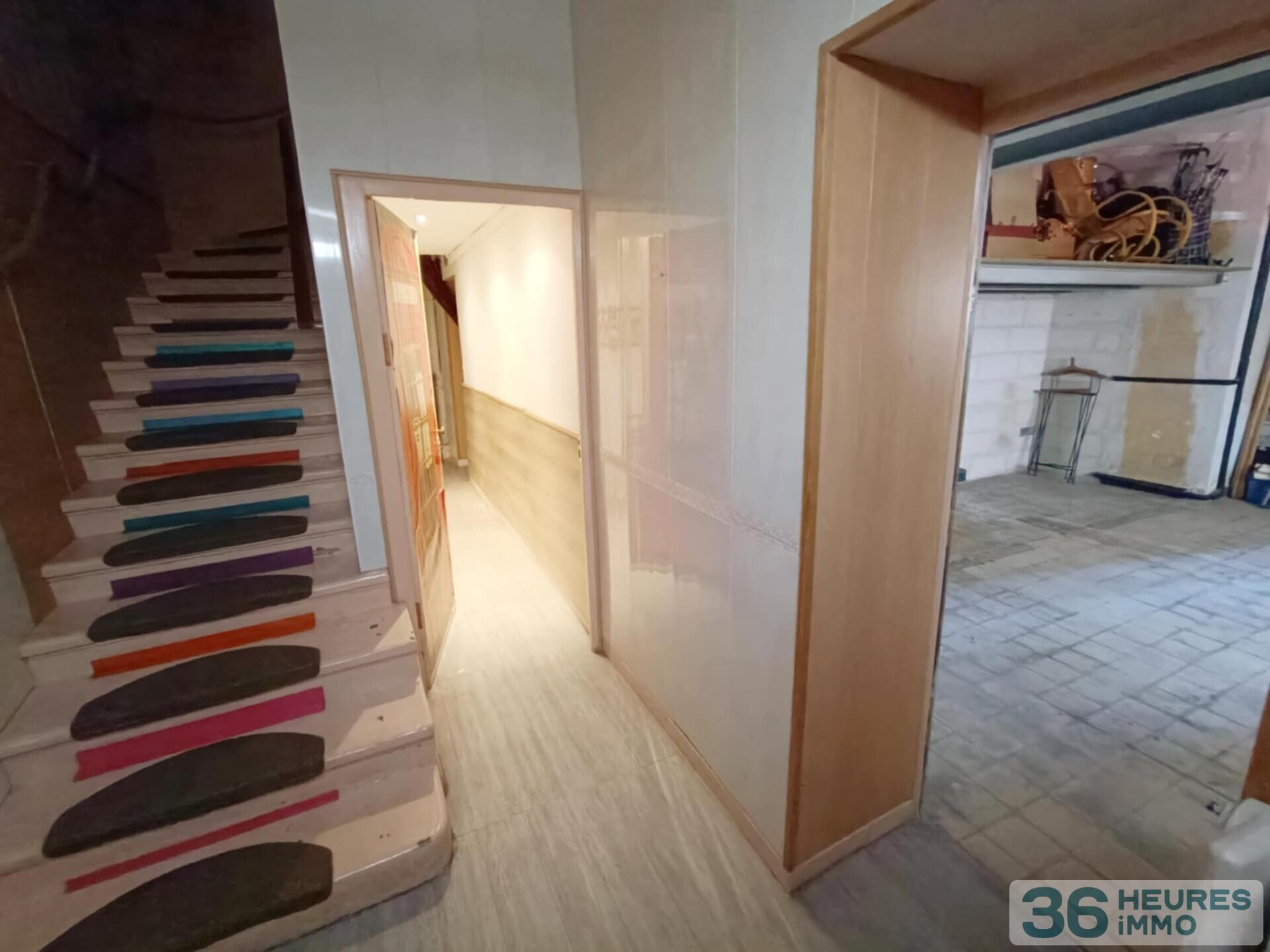 Maison de ville à usage d'habitation