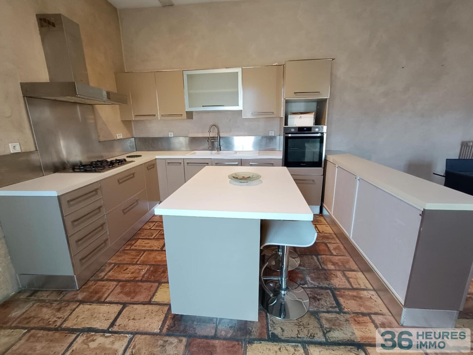 Maison de ville à usage d'habitation