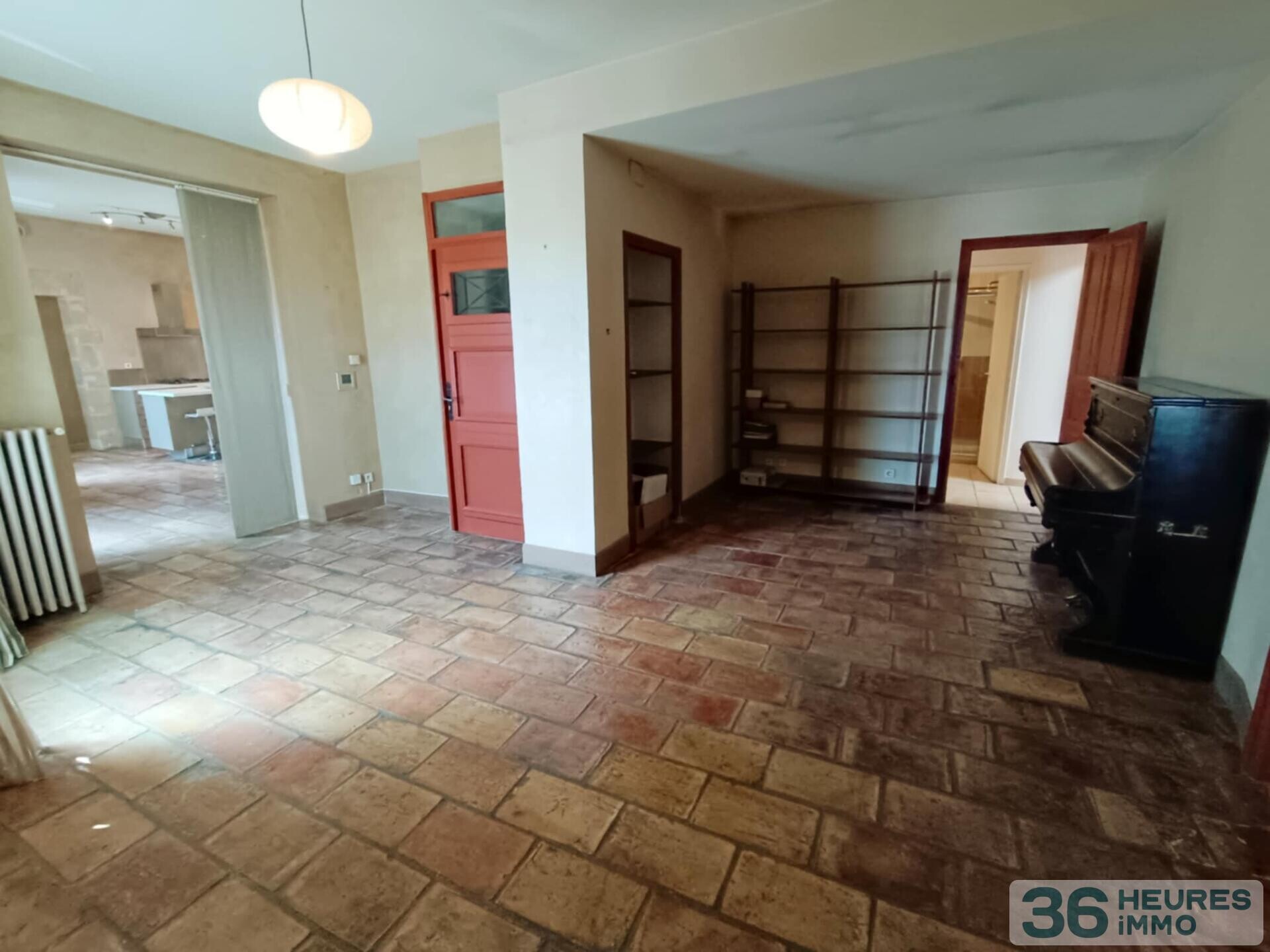 Maison de ville à usage d'habitation