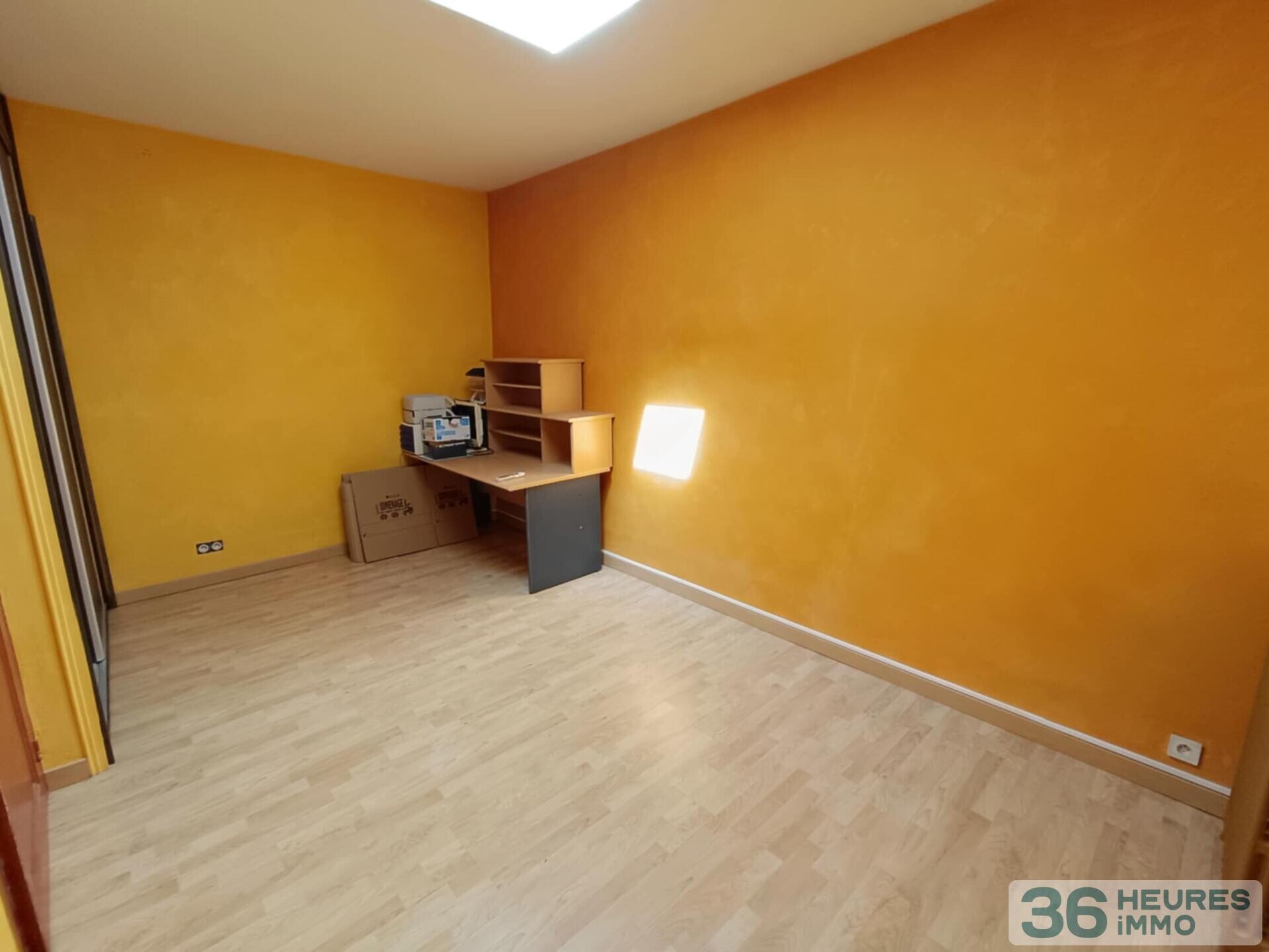 Maison de ville à usage d'habitation