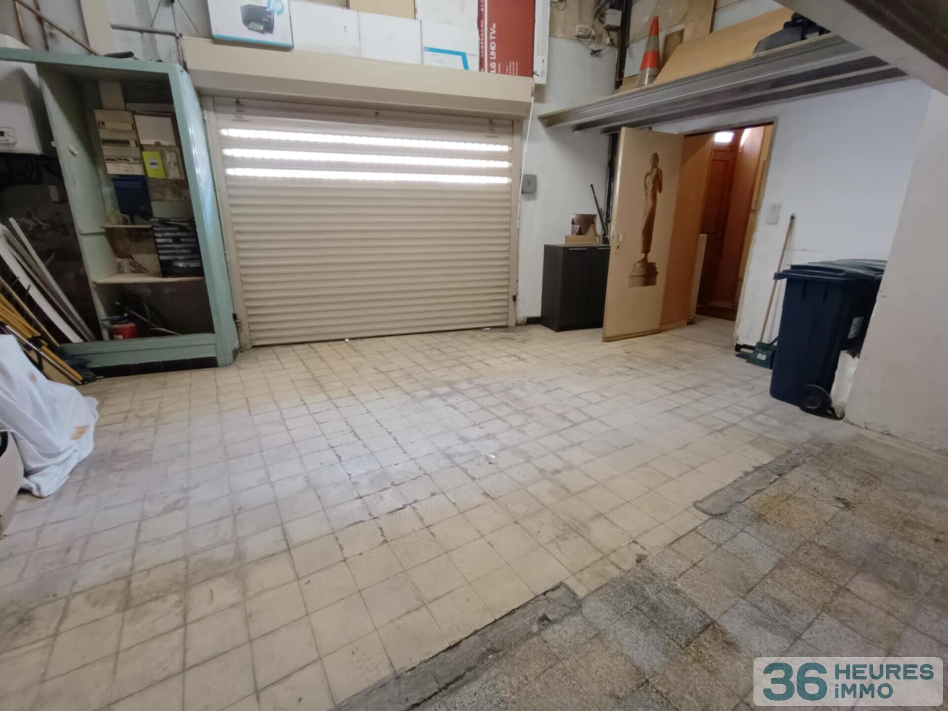 Maison de ville à usage d'habitation