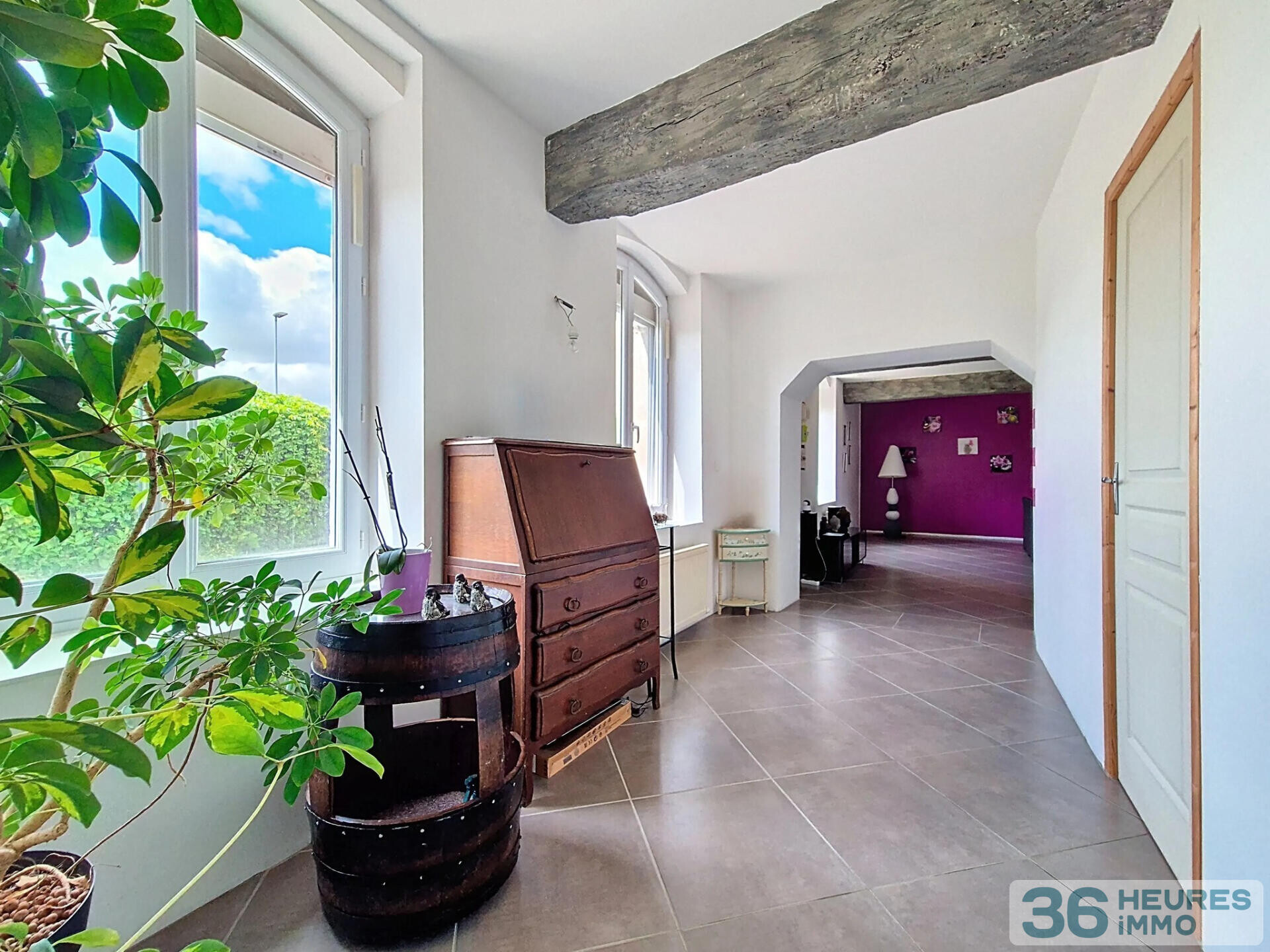 CHARME ET POTENTIEL POUR CETTE BATISSE 5 CHAMBRES & JARDIN SANS VIS-A-VIS