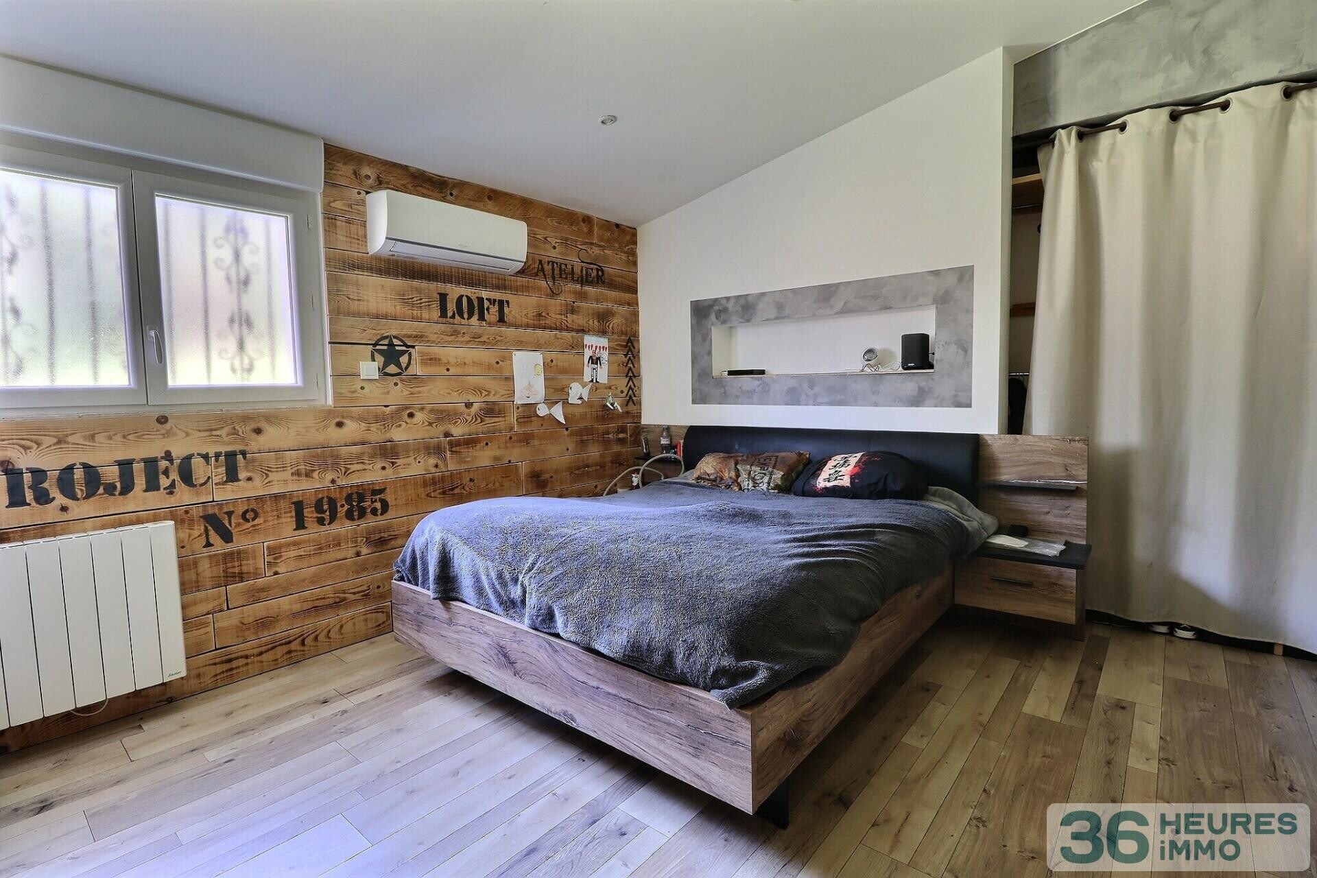 Maison de type 5 d'environ 130 M² plus annexes de 110 m² terrain piscine