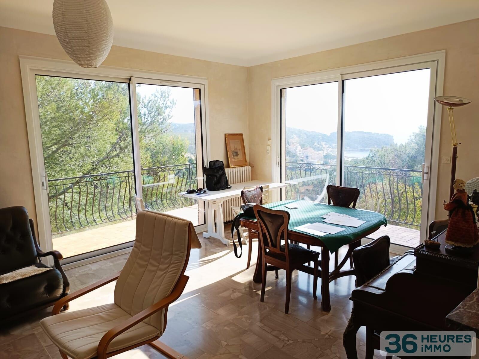 Maison avec vue mer imprenable à vendre sur offre de prix