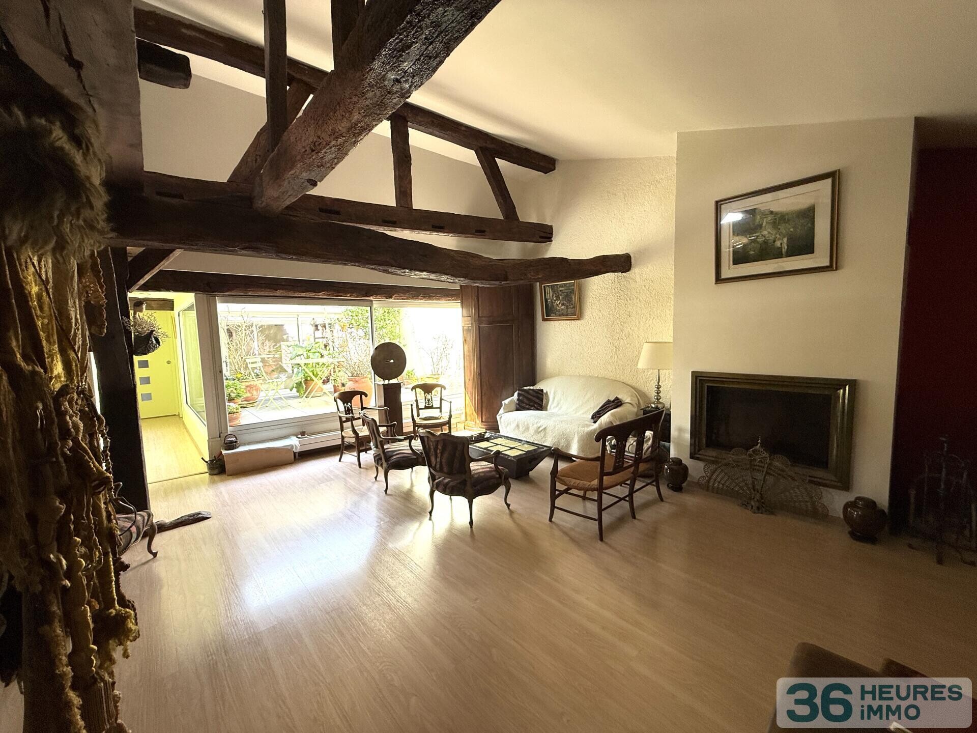 APPARTEMENT AVEC PATIO