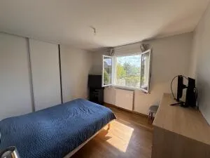 Maison à Saint-Parres-aux-Tertres — vignette 10
