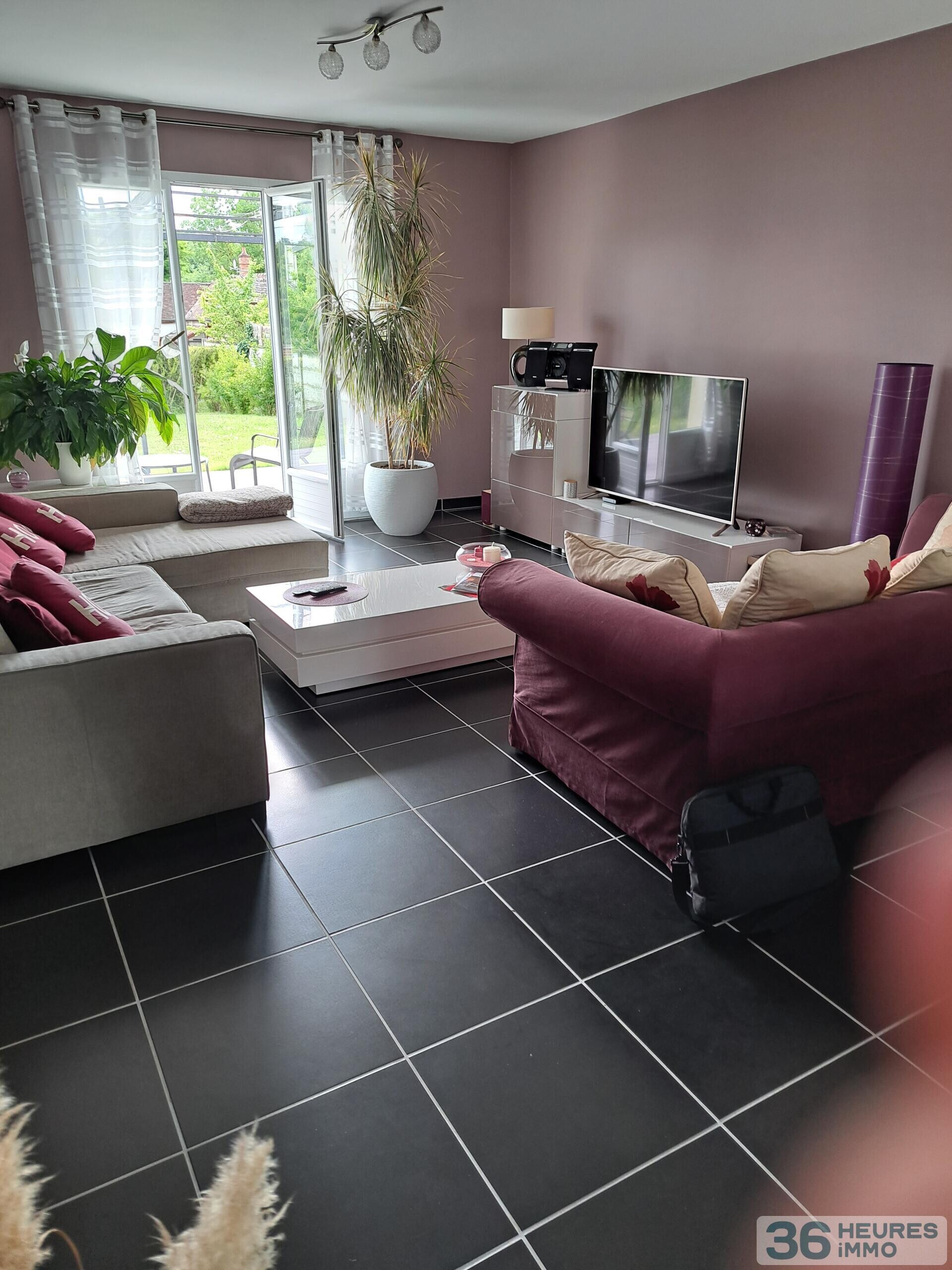 Pavillon  récent plain-pied 129m²  T6 sur sous-sol aménagé