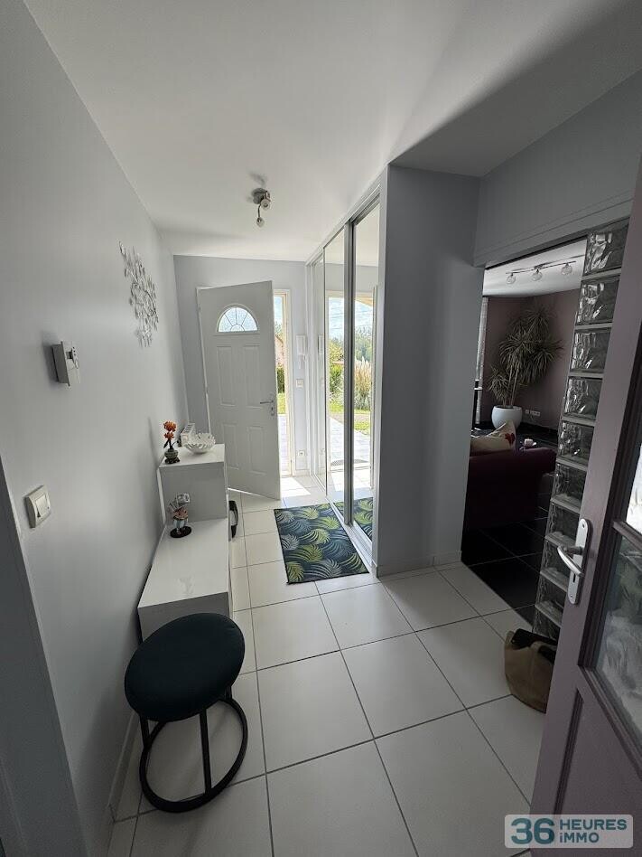 Pavillon  récent plain-pied 129m²  T6 sur sous-sol aménagé