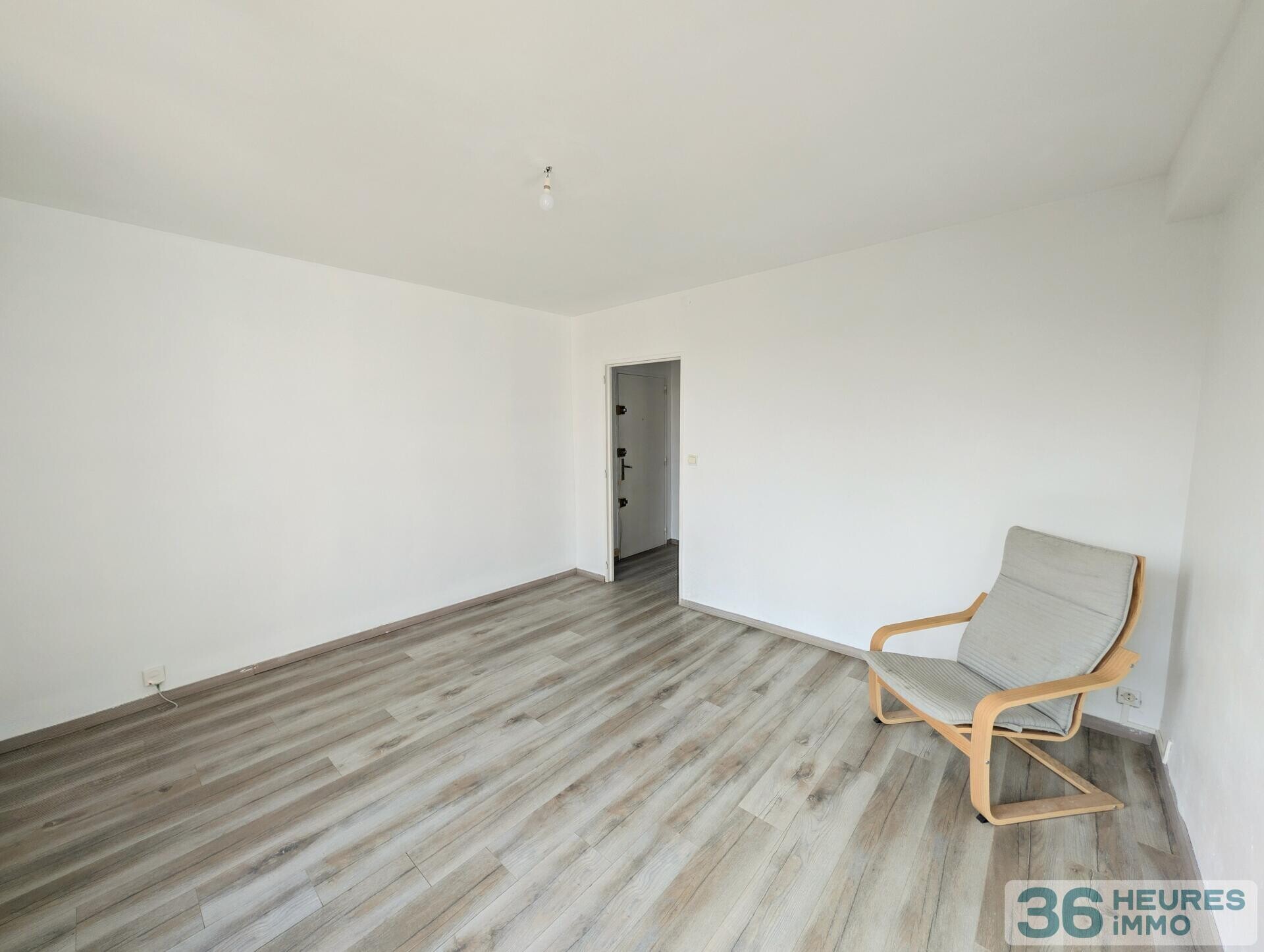 Avignon : Appartement T3 de 61 m² en dernier étage - Route de Tarascon