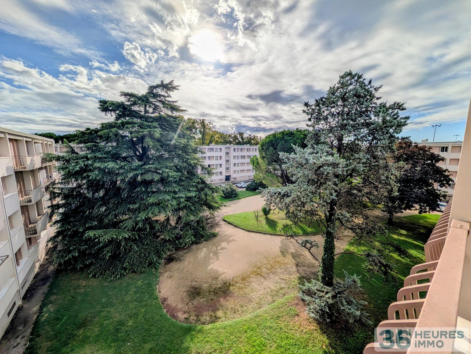 Avignon : Appartement T3 de 61 m² en dernier étage - Route de Tarascon
