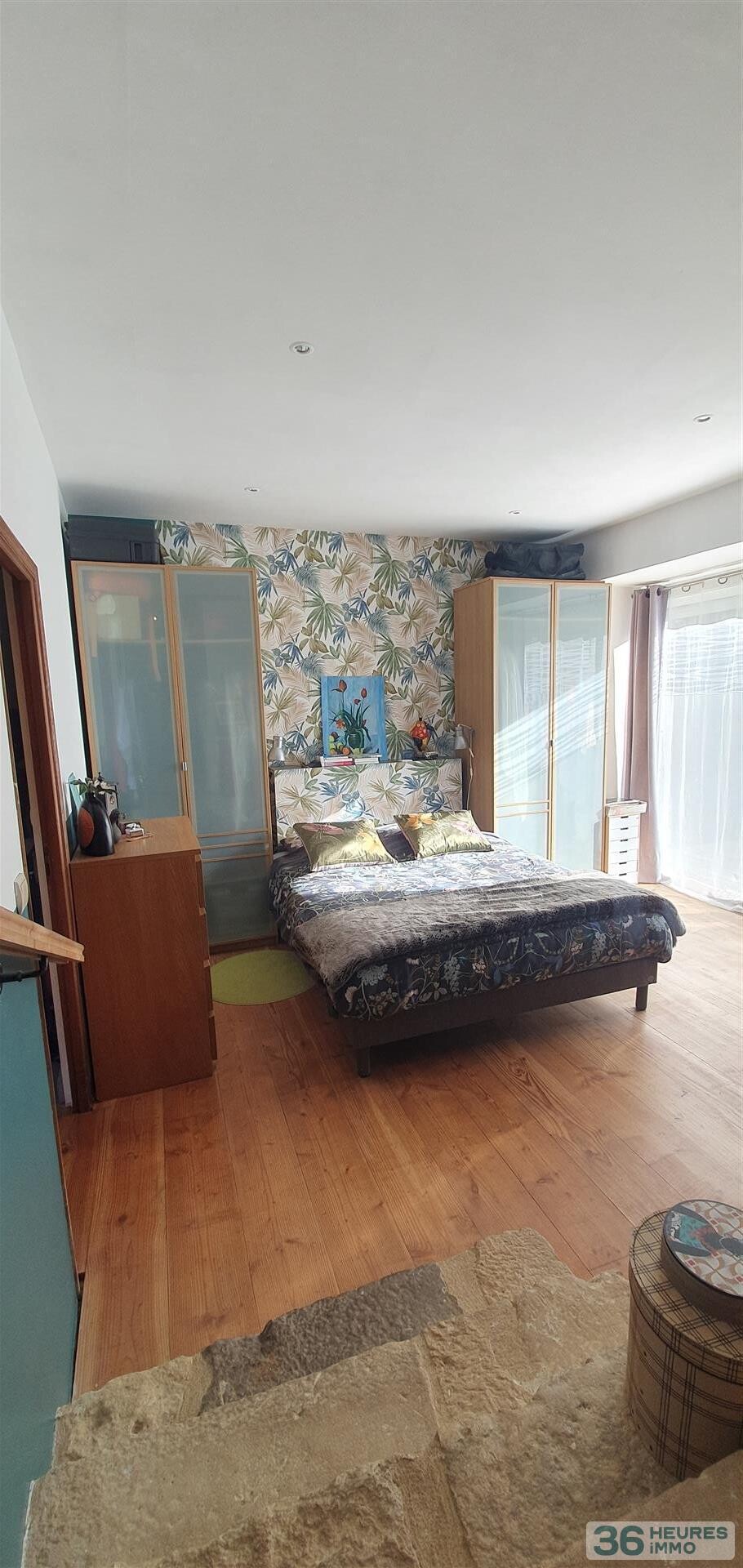 MAISON EN PIERRES AVEC GITES ET DEPENDANCES