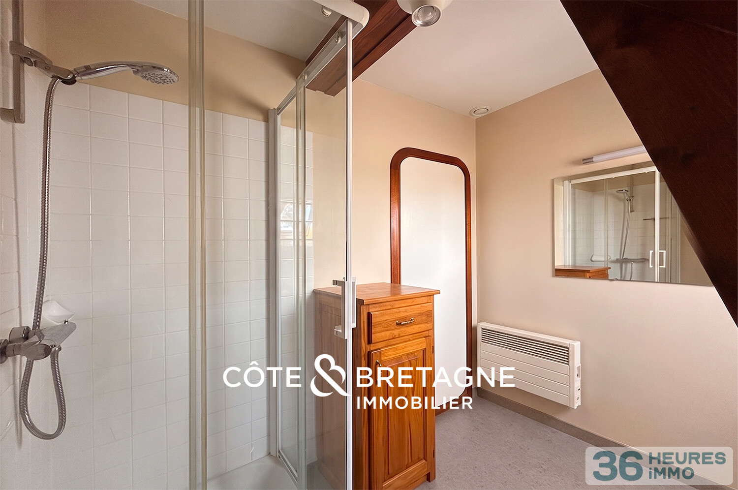 MAISON EN PIERRE AVEC VUE À LOCOAL-MENDON DANS LE MORBIHAN | Réf : 202668