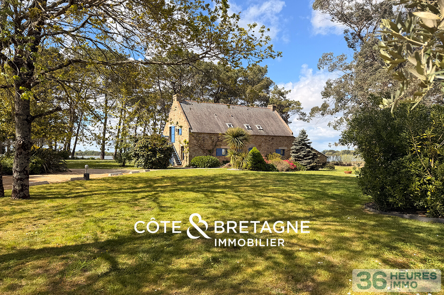 MAISON EN PIERRE AVEC VUE À LOCOAL-MENDON DANS LE MORBIHAN | Réf : 202668