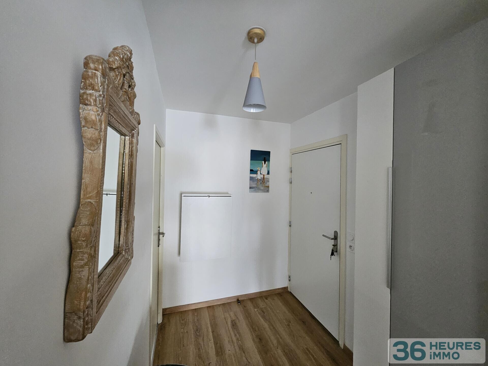 T2 lumineux avec loggia et box – Résidence récente – Croisé Laroche