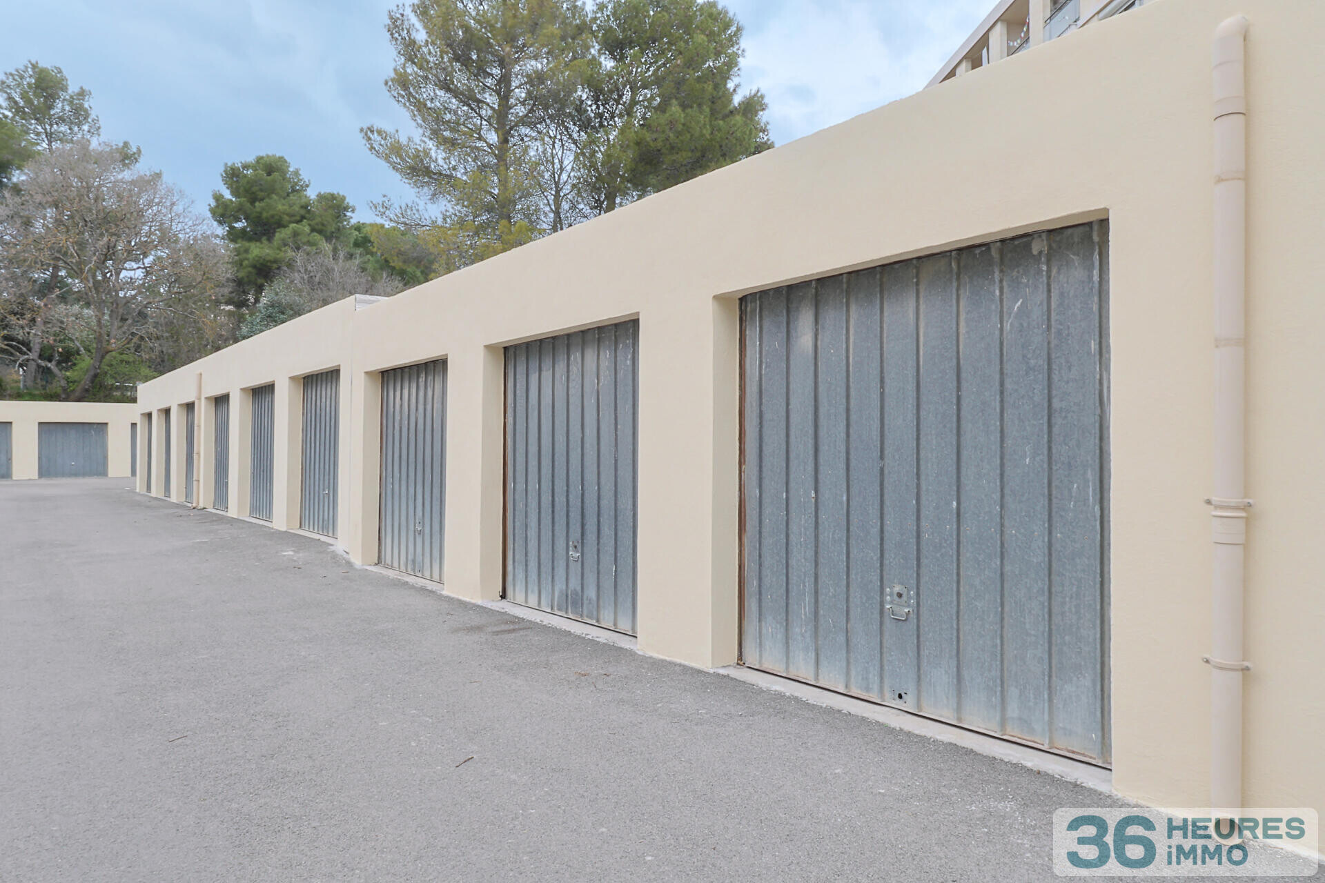 GARAGE FERMÉ AIX EN PROVENCE