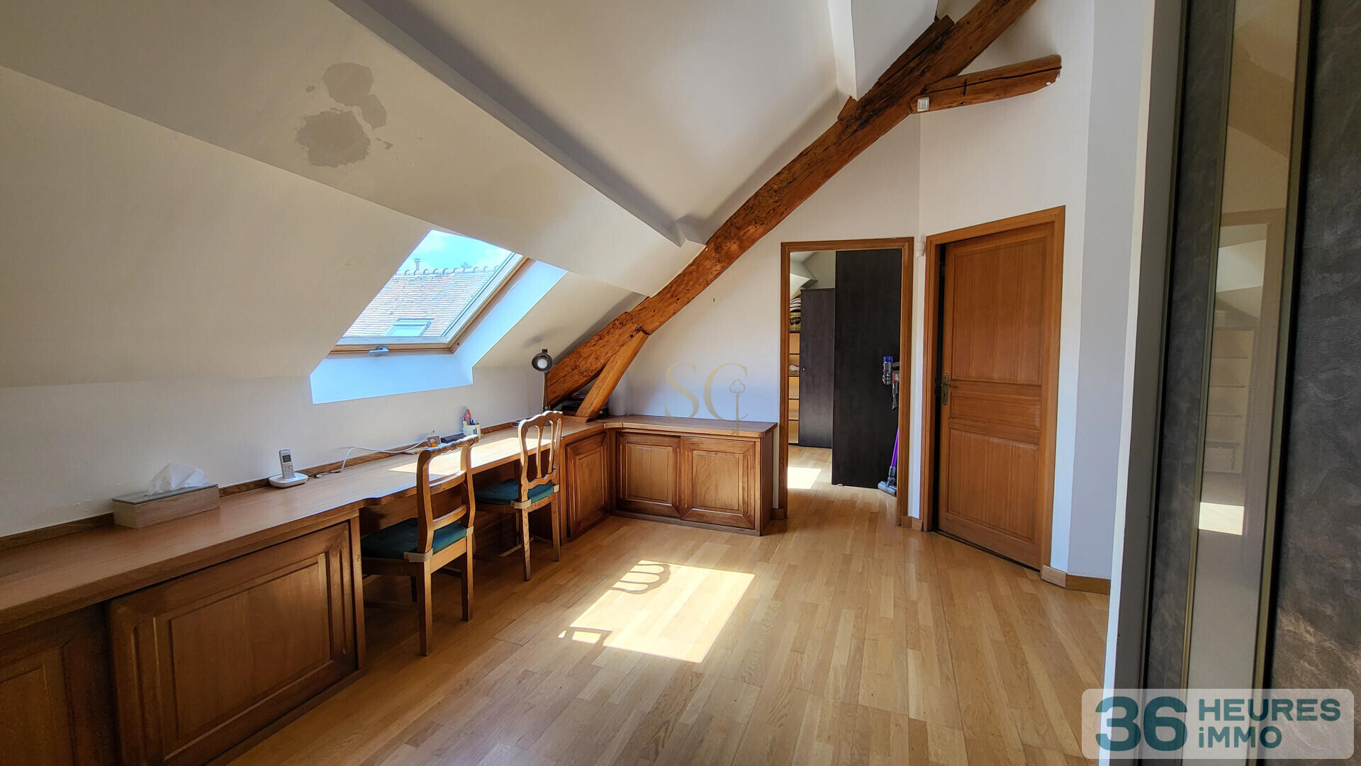 Maison de caractère 1870 — 220 m² + 50 m² annexes — Béville-le-Comte (28)
