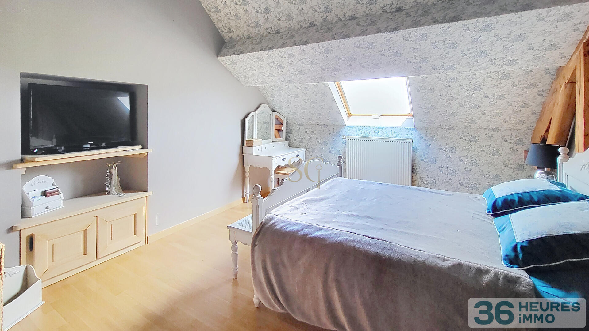 Maison de caractère 1870 — 220 m² + 50 m² annexes — Béville-le-Comte (28)